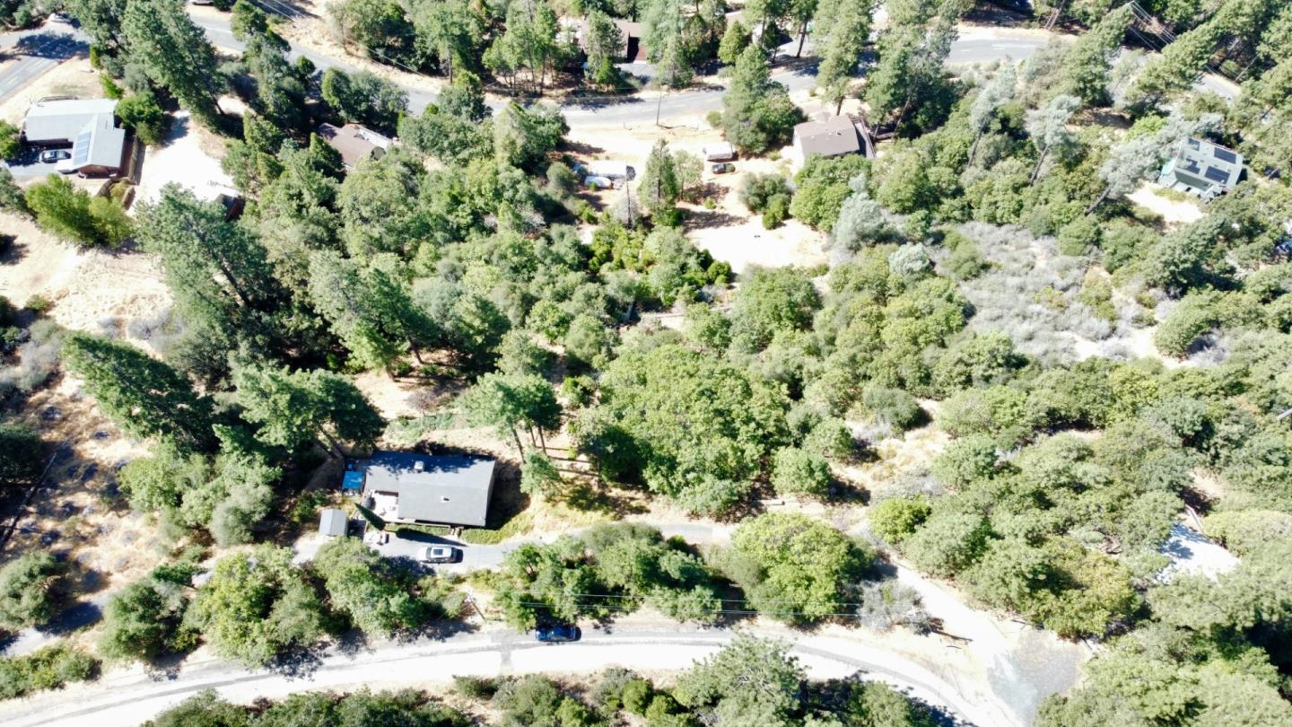 Detail Gallery Image 6 of 15 For 137 Deerhaven Dr, Tuolumne,  CA 95379 - – Beds | – Baths