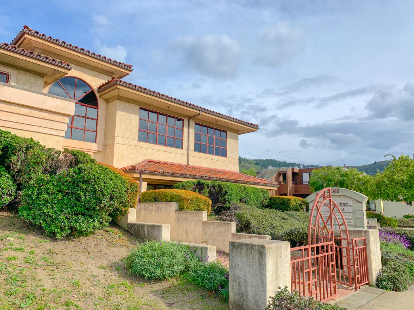 Detail Gallery Image 2 of 7 For 26385 Carmel Rancho Blvd #100,  Carmel,  CA 93923 - – Beds | – Baths