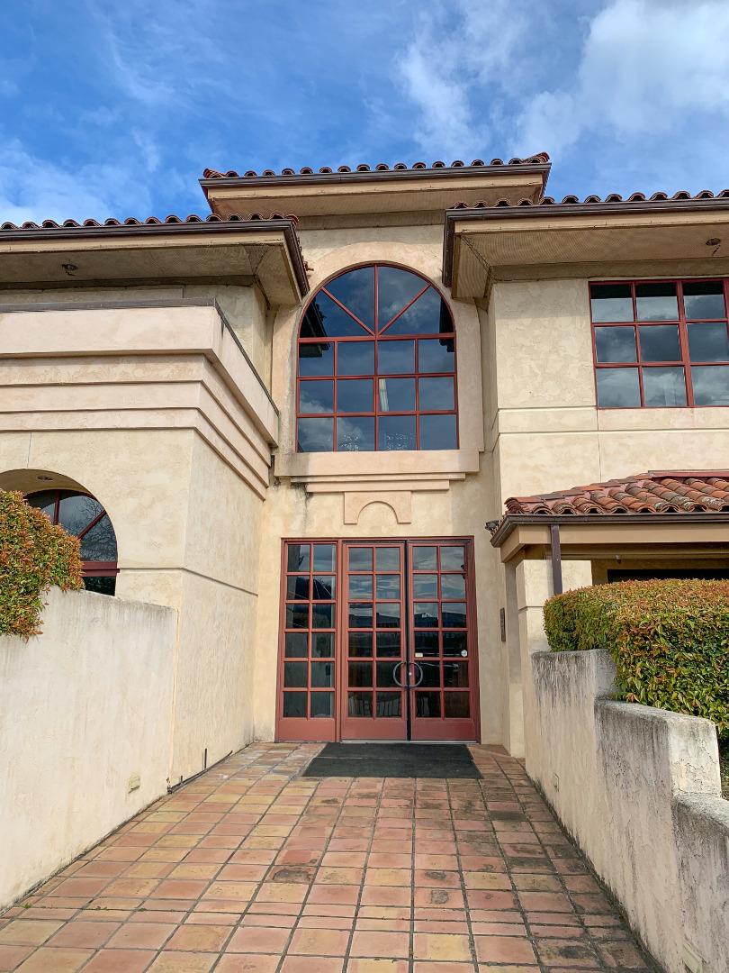 Detail Gallery Image 3 of 7 For 26385 Carmel Rancho Blvd #100,  Carmel,  CA 93923 - – Beds | – Baths