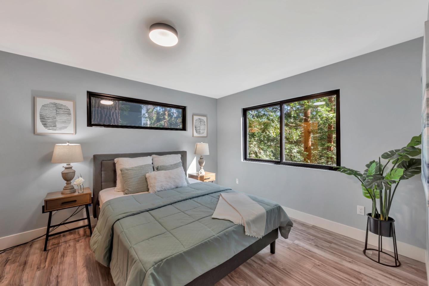 Detail Gallery Image 10 of 71 For 7032 Sayre Dr, Oakland,  CA 94611 - 5 Beds | 3/1 Baths