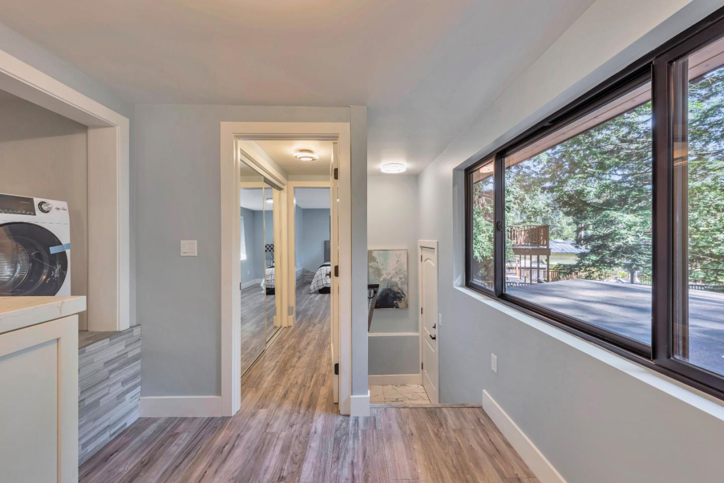 Detail Gallery Image 17 of 71 For 7032 Sayre Dr, Oakland,  CA 94611 - 5 Beds | 3/1 Baths