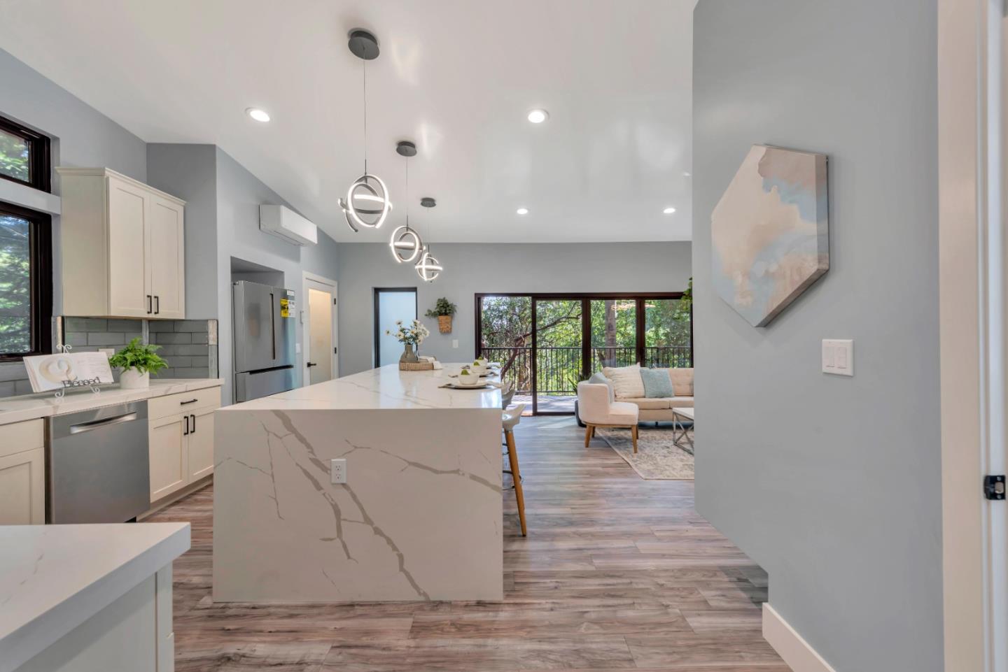 Detail Gallery Image 24 of 71 For 7032 Sayre Dr, Oakland,  CA 94611 - 5 Beds | 3/1 Baths