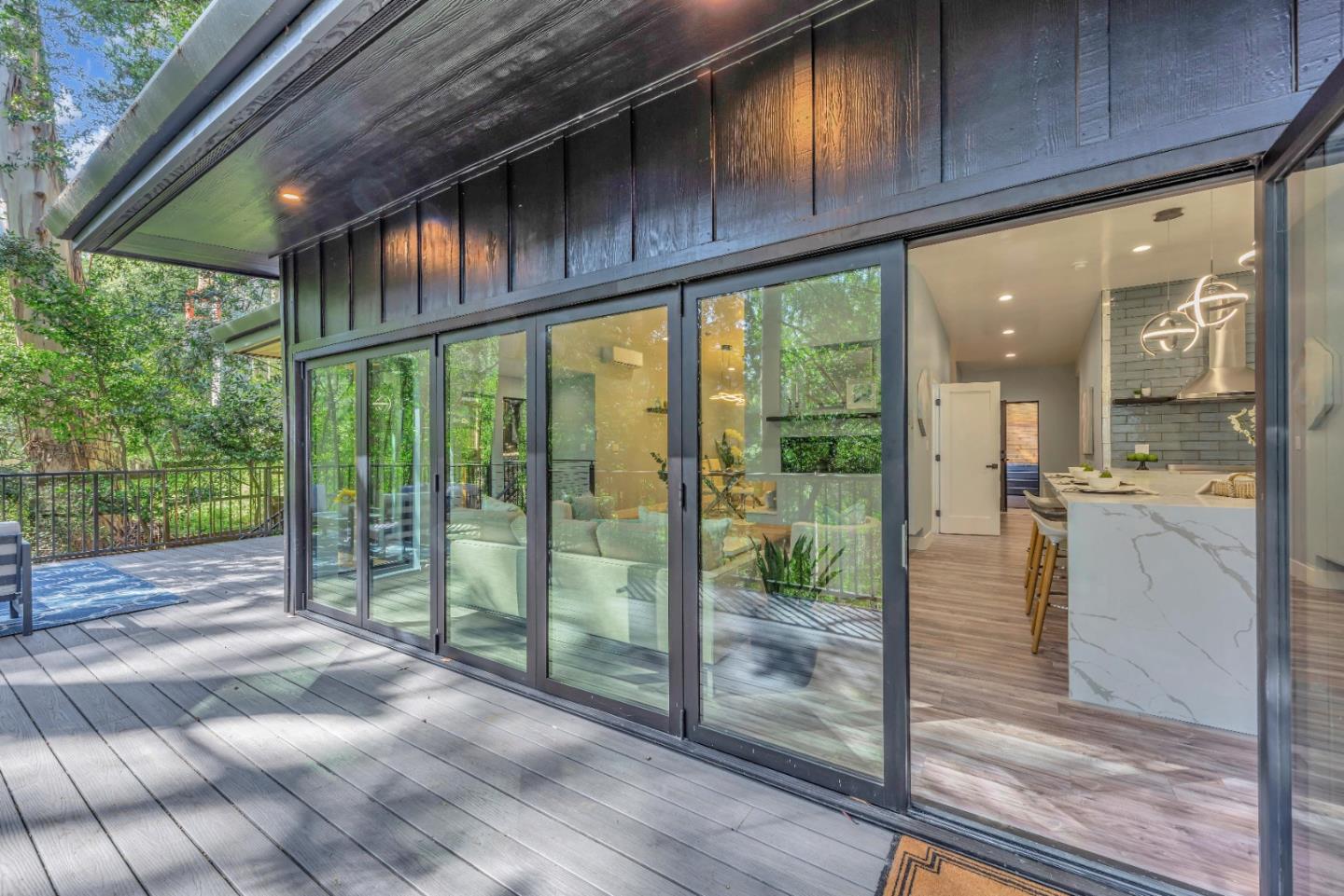 Detail Gallery Image 34 of 71 For 7032 Sayre Dr, Oakland,  CA 94611 - 5 Beds | 3/1 Baths