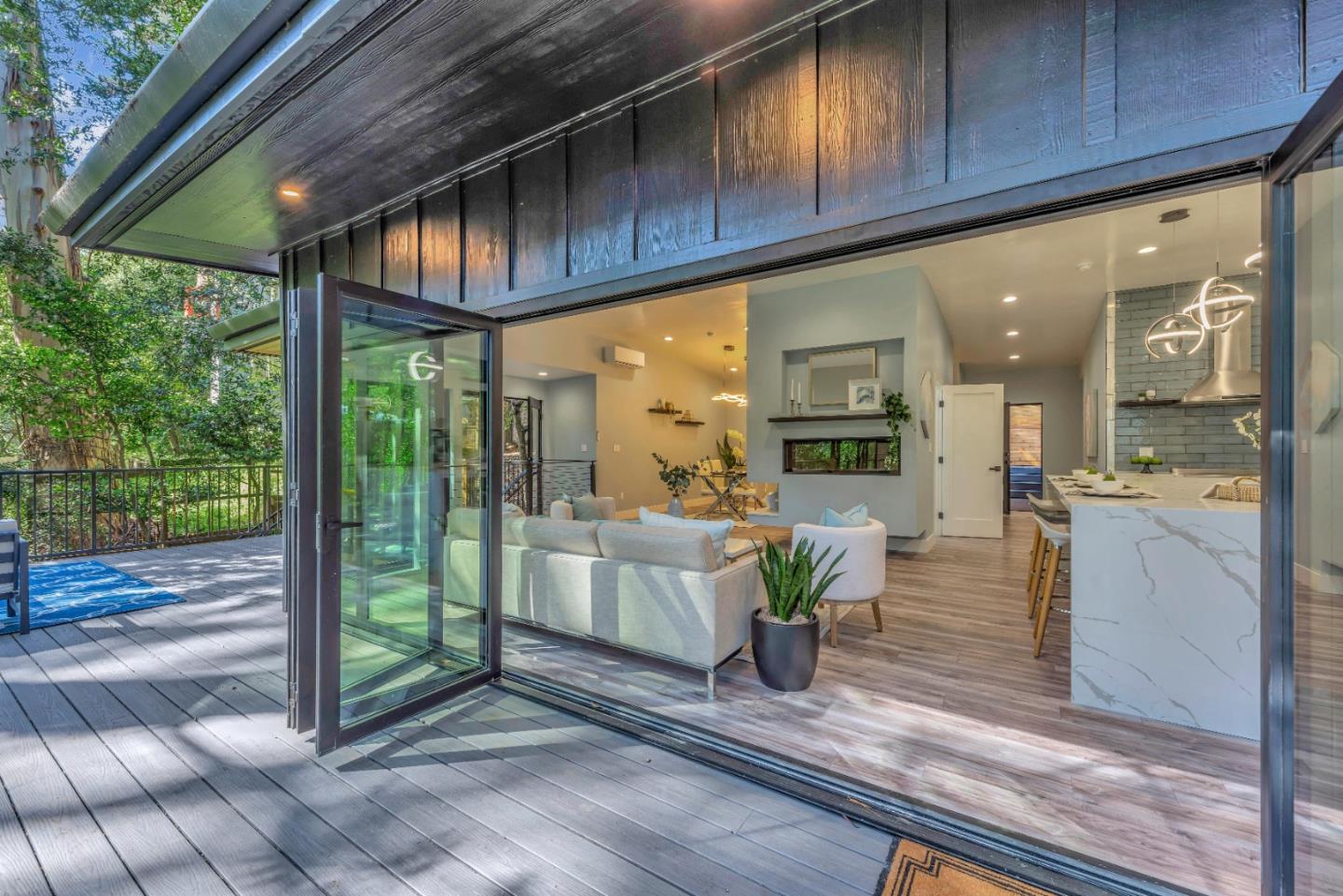 Detail Gallery Image 35 of 71 For 7032 Sayre Dr, Oakland,  CA 94611 - 5 Beds | 3/1 Baths