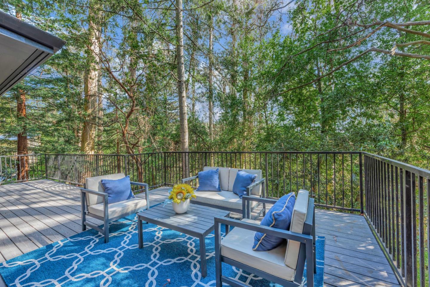 Detail Gallery Image 38 of 71 For 7032 Sayre Dr, Oakland,  CA 94611 - 5 Beds | 3/1 Baths