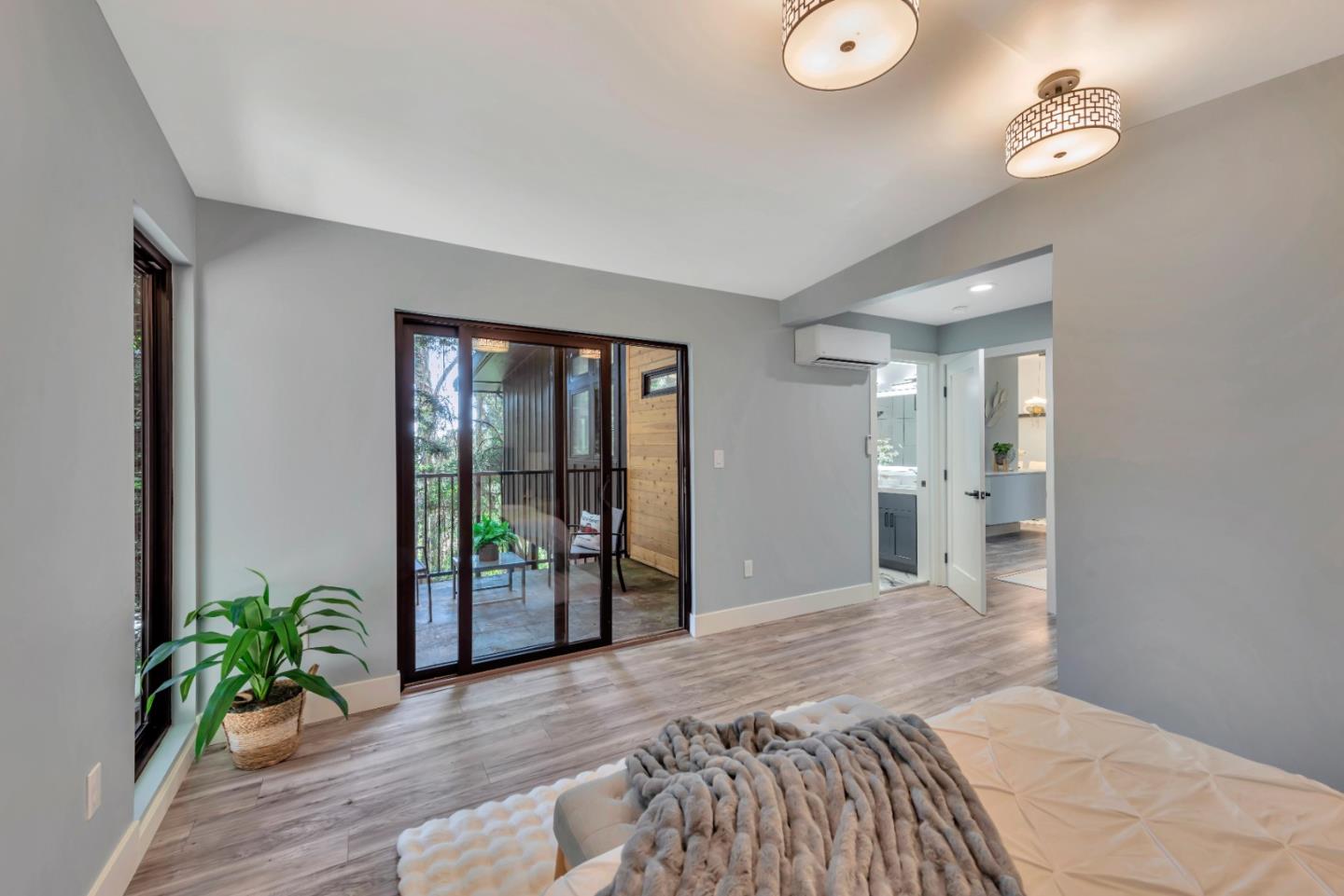 Detail Gallery Image 44 of 71 For 7032 Sayre Dr, Oakland,  CA 94611 - 5 Beds | 3/1 Baths
