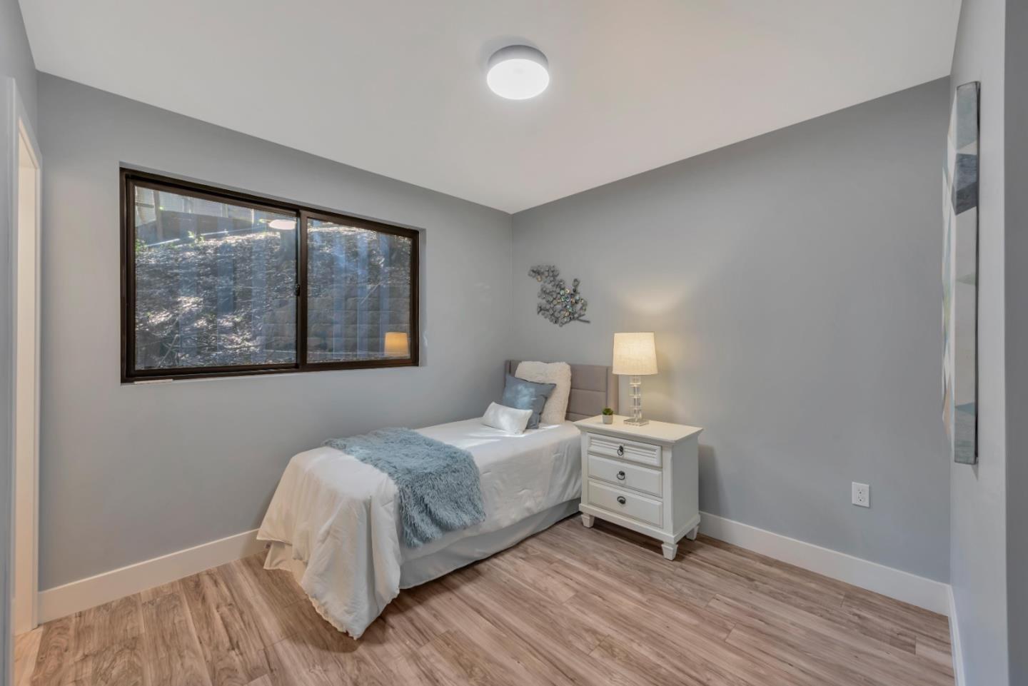 Detail Gallery Image 58 of 71 For 7032 Sayre Dr, Oakland,  CA 94611 - 5 Beds | 3/1 Baths