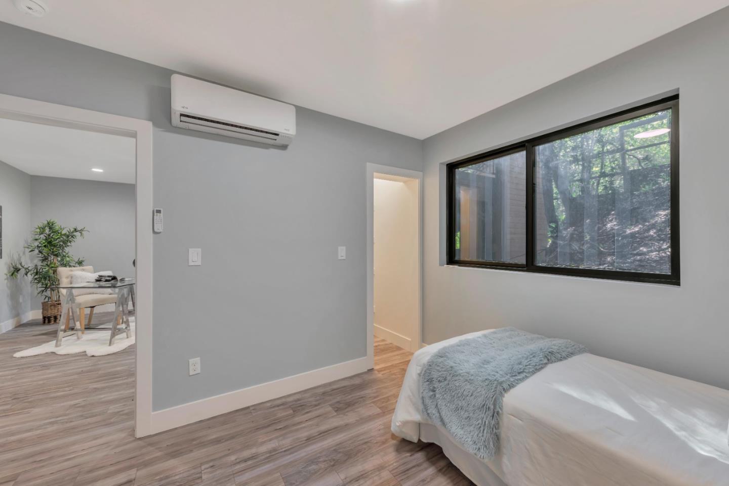 Detail Gallery Image 59 of 71 For 7032 Sayre Dr, Oakland,  CA 94611 - 5 Beds | 3/1 Baths