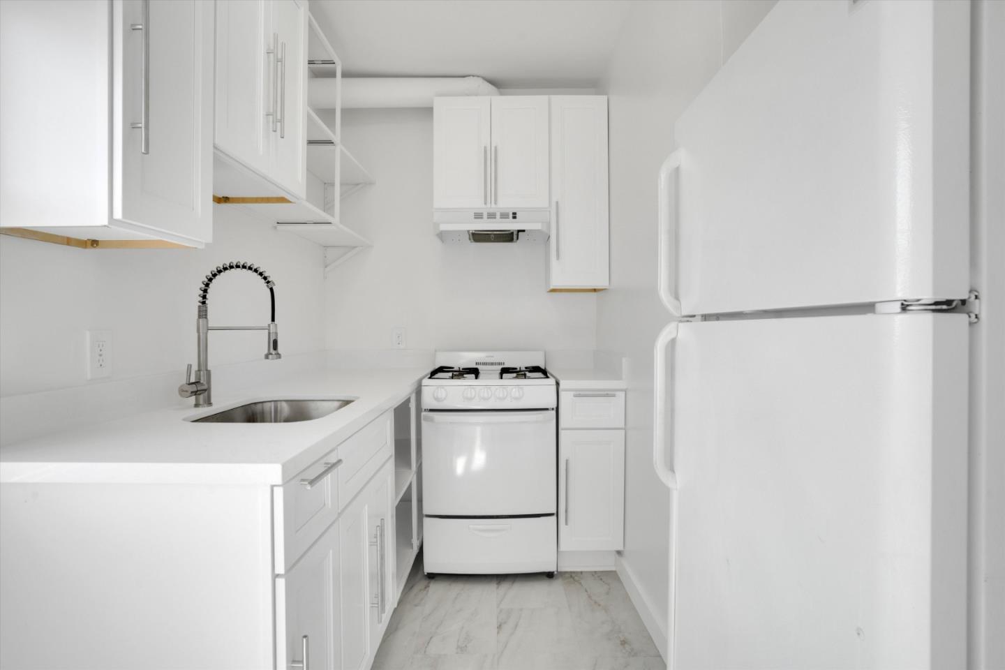 Detail Gallery Image 16 of 40 For 2310 Pacific Ave, Alameda,  CA 94501 - – Beds | – Baths