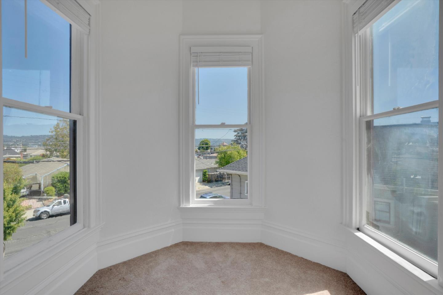 Detail Gallery Image 21 of 40 For 2310 Pacific Ave, Alameda,  CA 94501 - – Beds | – Baths