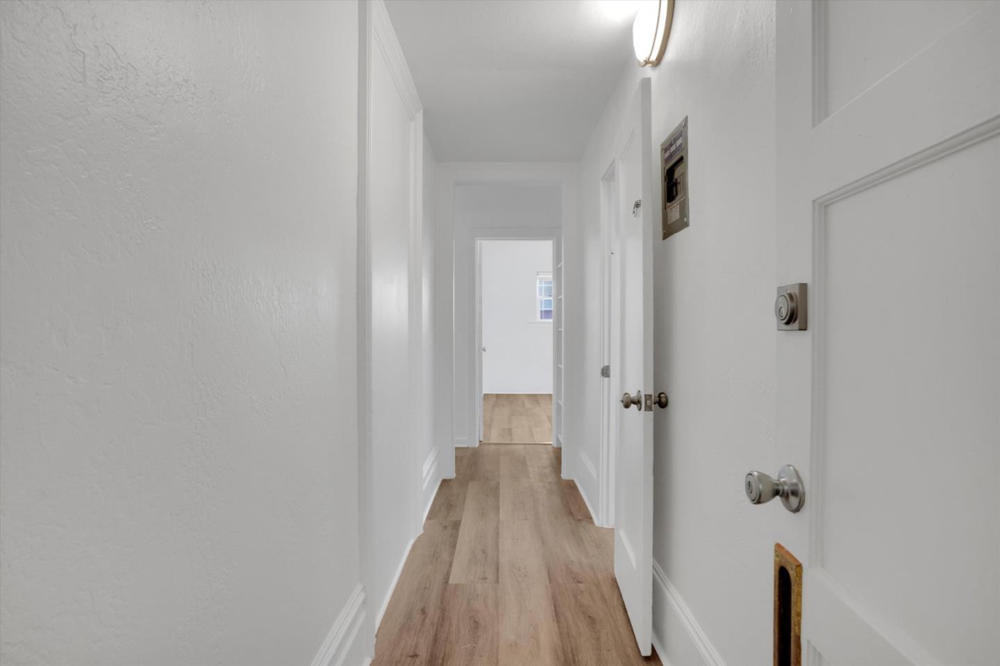 Detail Gallery Image 8 of 40 For 2310 Pacific Ave, Alameda,  CA 94501 - – Beds | – Baths