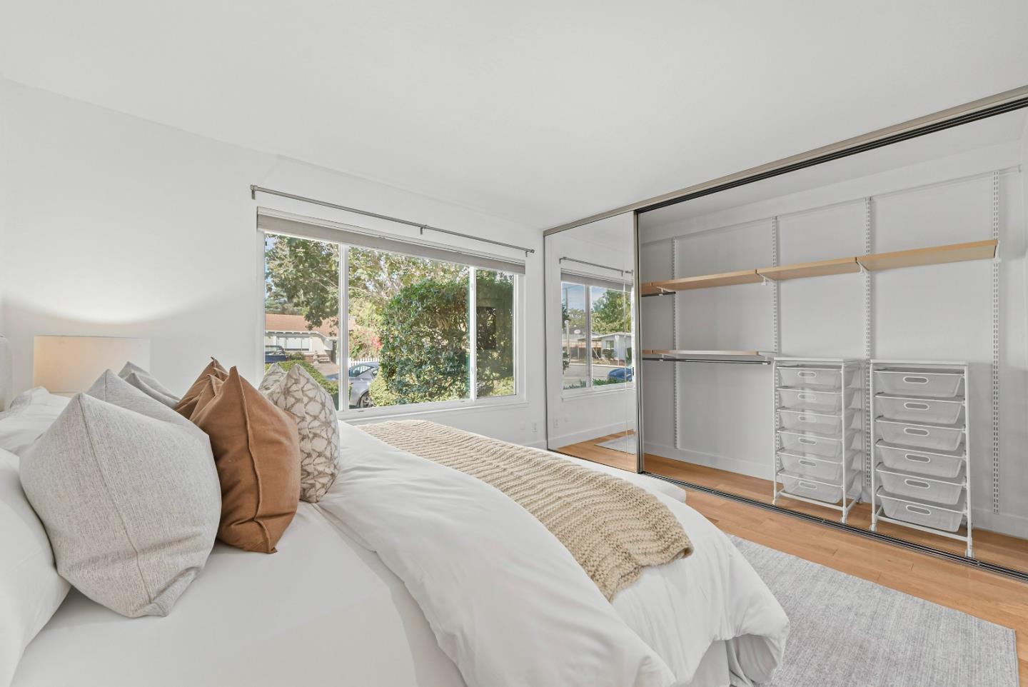 Detail Gallery Image 14 of 32 For 71 Gladys Ave, Mountain View,  CA 94043 - 2 Beds | 2 Baths