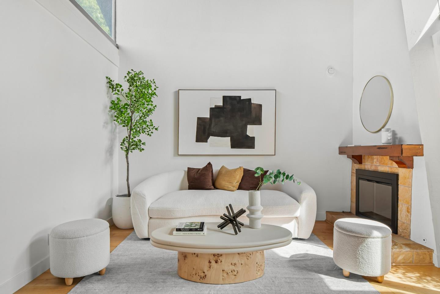 Detail Gallery Image 2 of 32 For 71 Gladys Ave, Mountain View,  CA 94043 - 2 Beds | 2 Baths