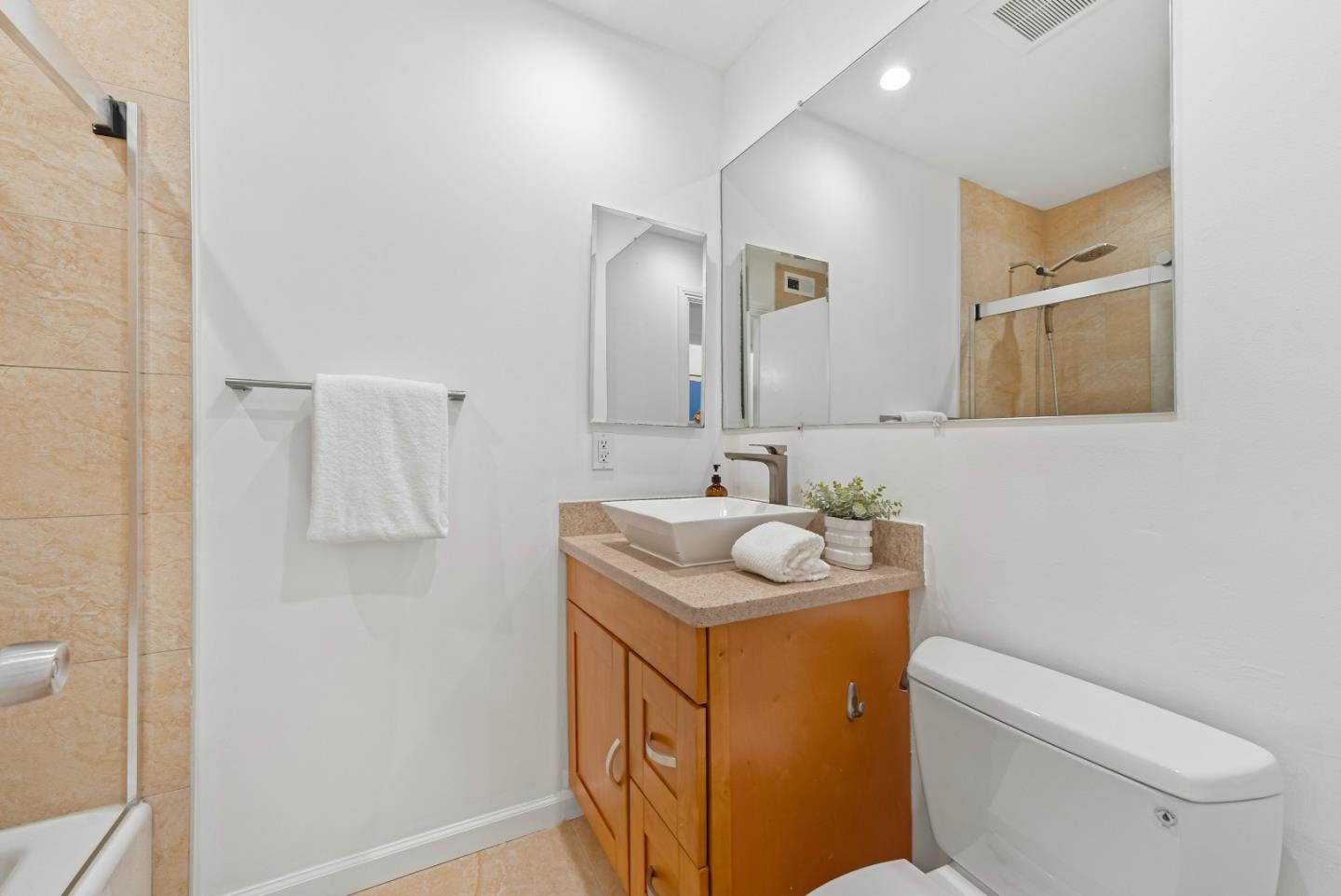 Detail Gallery Image 20 of 32 For 71 Gladys Ave, Mountain View,  CA 94043 - 2 Beds | 2 Baths