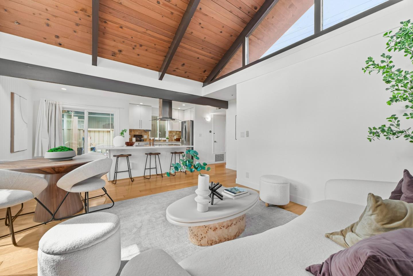 Detail Gallery Image 5 of 32 For 71 Gladys Ave, Mountain View,  CA 94043 - 2 Beds | 2 Baths
