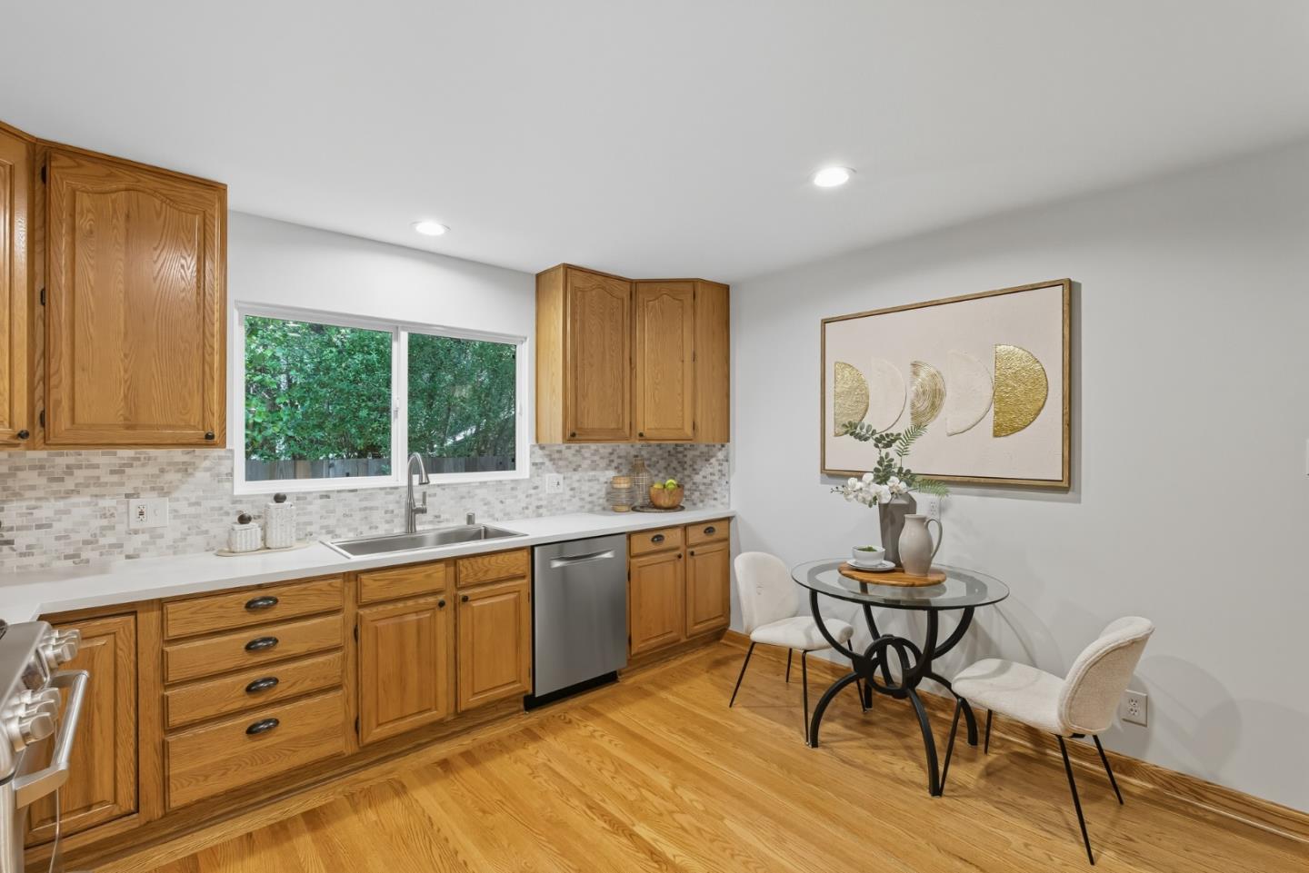 Detail Gallery Image 10 of 43 For 1463 Greenwood Ave, San Carlos,  CA 94070 - 3 Beds | 2 Baths