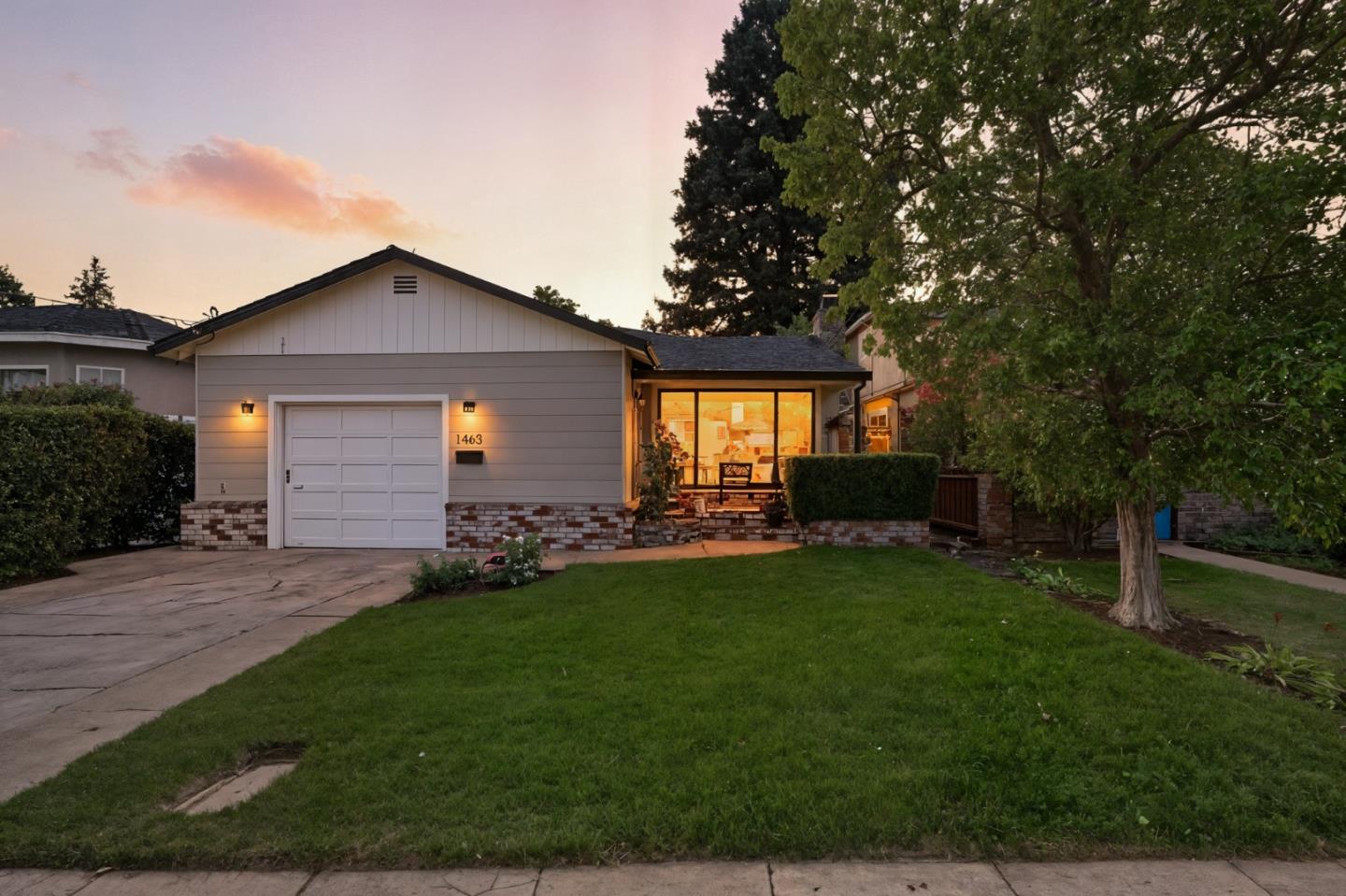 Detail Gallery Image 2 of 43 For 1463 Greenwood Ave, San Carlos,  CA 94070 - 3 Beds | 2 Baths