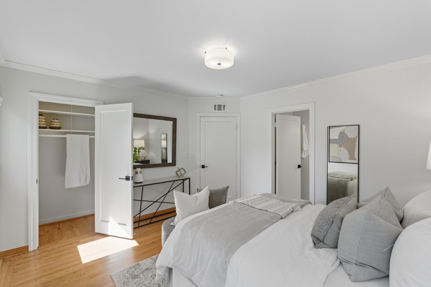 Detail Gallery Image 21 of 43 For 1463 Greenwood Ave, San Carlos,  CA 94070 - 3 Beds | 2 Baths