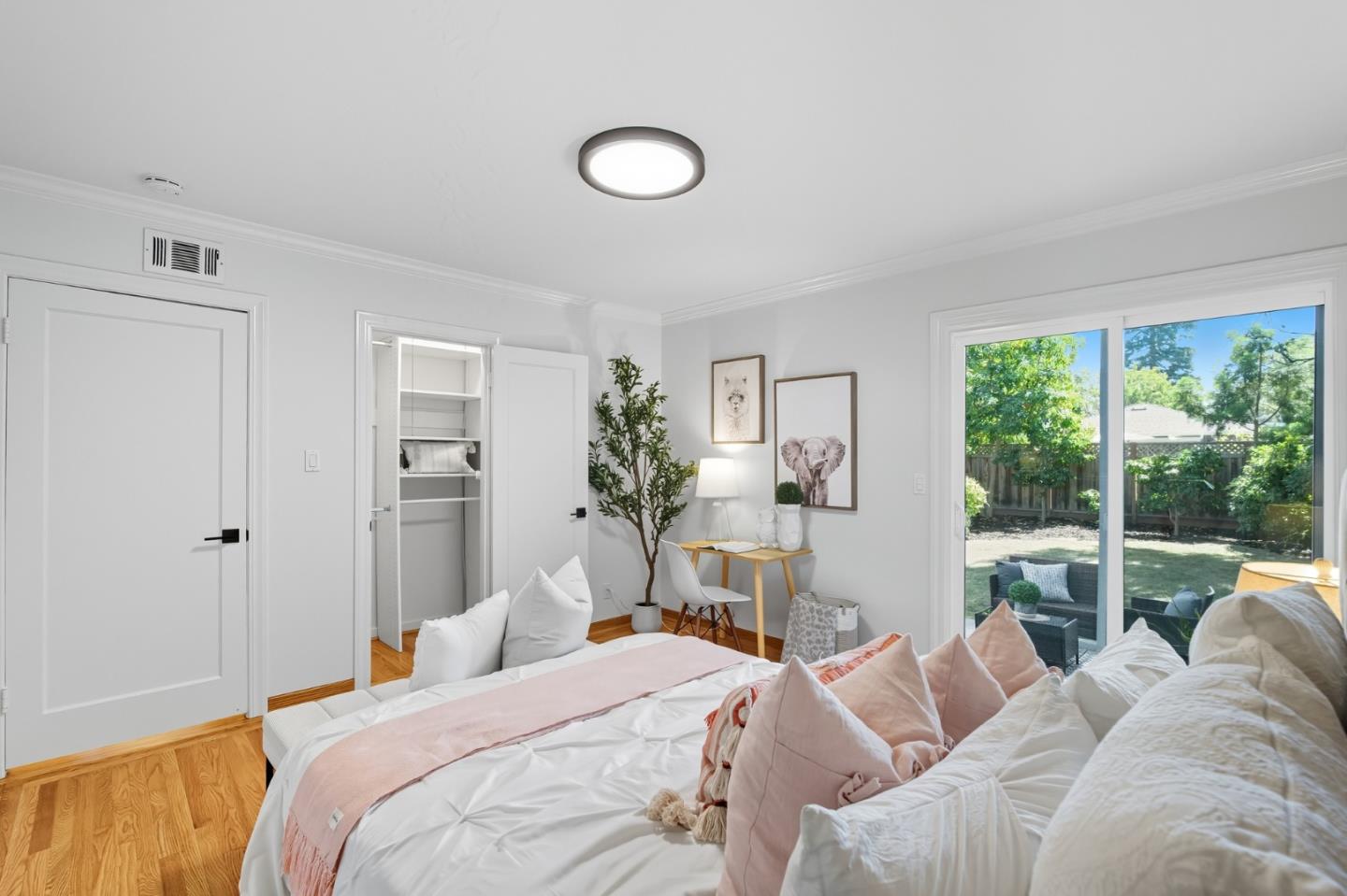 Detail Gallery Image 28 of 43 For 1463 Greenwood Ave, San Carlos,  CA 94070 - 3 Beds | 2 Baths