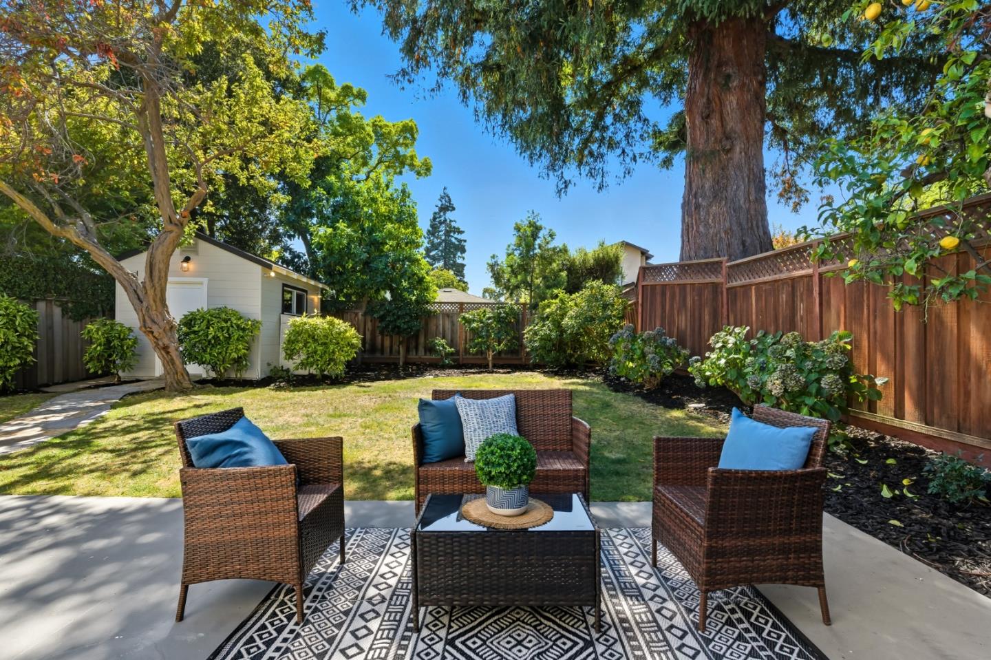 Detail Gallery Image 34 of 43 For 1463 Greenwood Ave, San Carlos,  CA 94070 - 3 Beds | 2 Baths