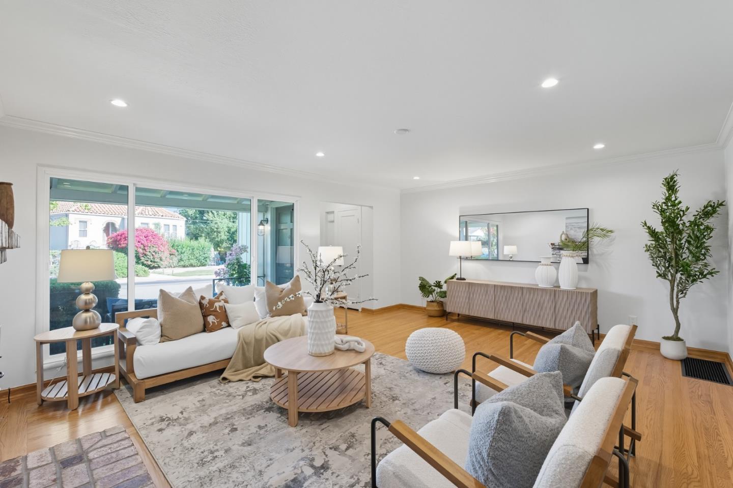 Detail Gallery Image 5 of 43 For 1463 Greenwood Ave, San Carlos,  CA 94070 - 3 Beds | 2 Baths