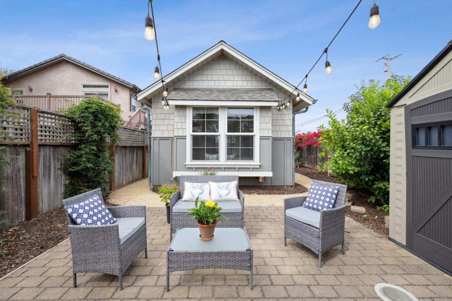 Detail Gallery Image 31 of 38 For 484 Poplar St, Half Moon Bay,  CA 94019 - 2 Beds | 2 Baths