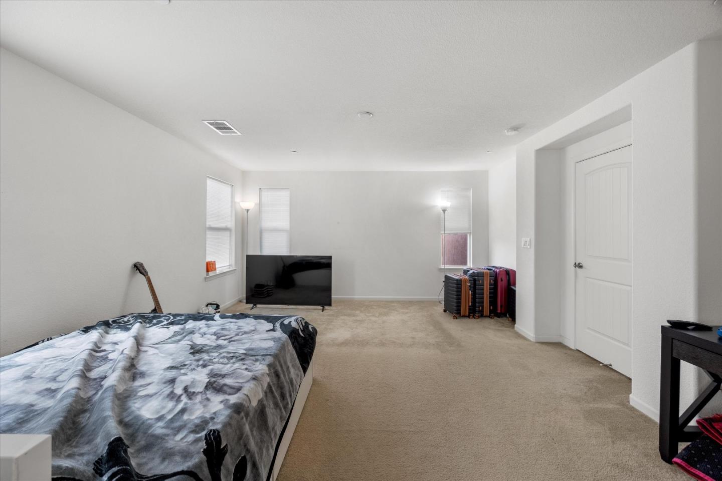 Detail Gallery Image 15 of 25 For 10000 Asilomar Ln, Elk Grove,  CA 95757 - 4 Beds | 2/1 Baths