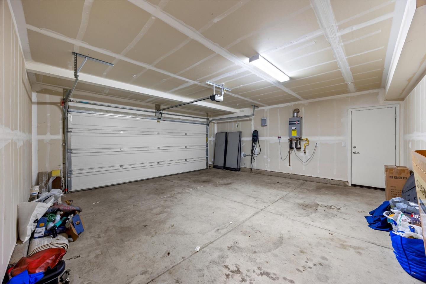 Detail Gallery Image 17 of 25 For 10000 Asilomar Ln, Elk Grove,  CA 95757 - 4 Beds | 2/1 Baths