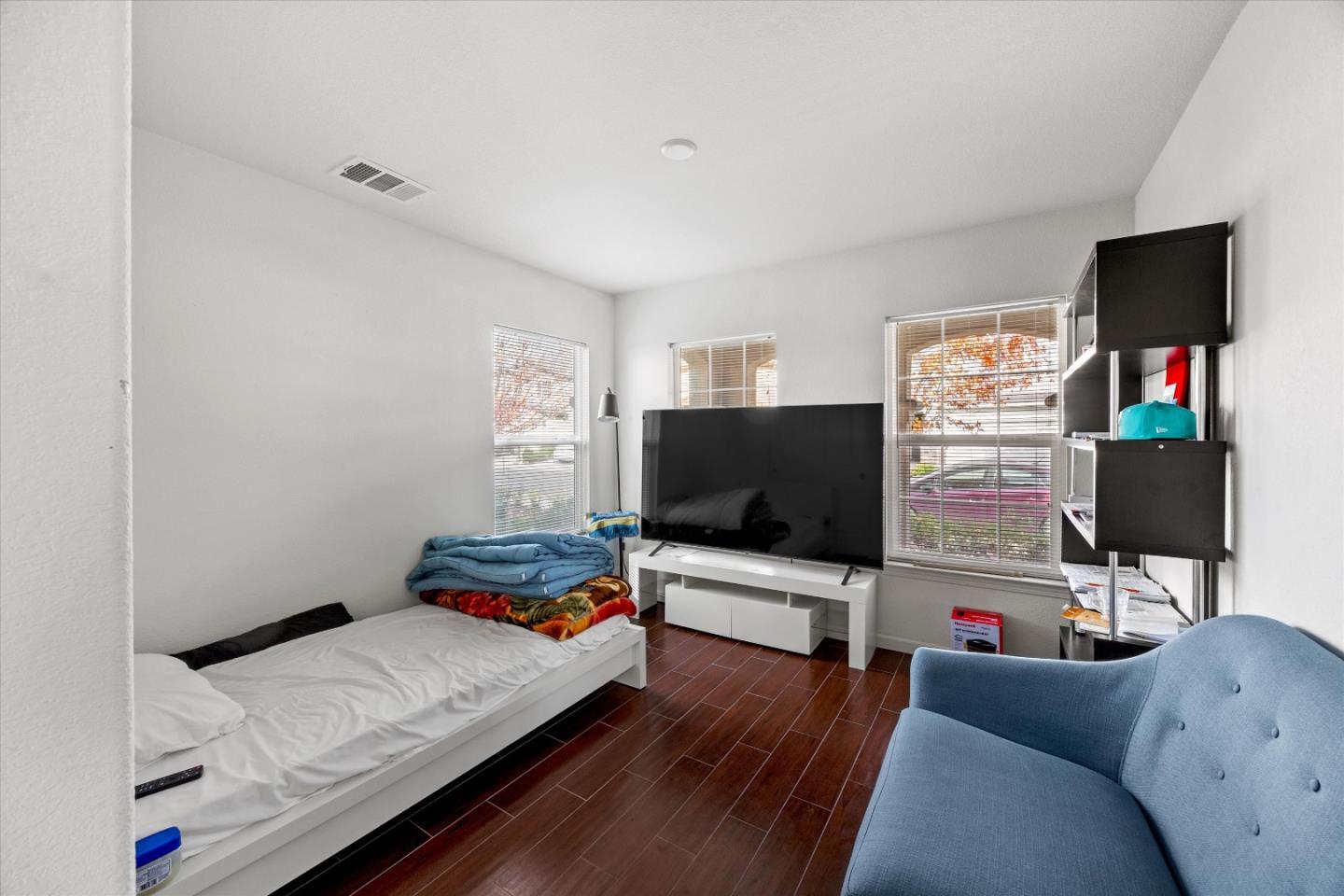 Detail Gallery Image 20 of 25 For 10000 Asilomar Ln, Elk Grove,  CA 95757 - 4 Beds | 2/1 Baths