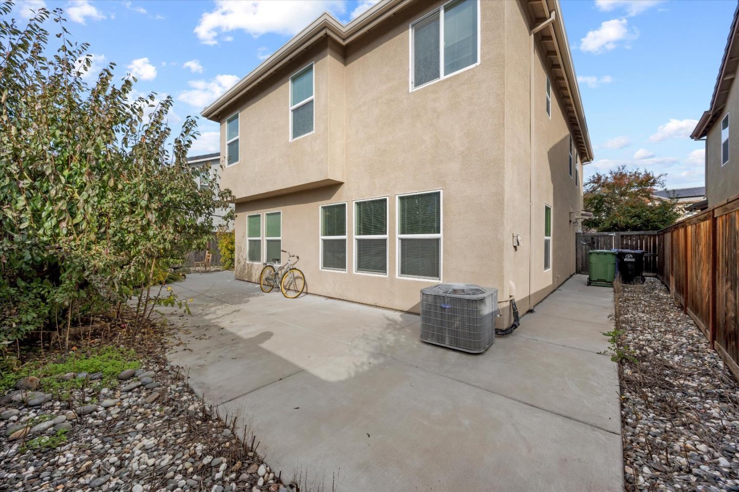 Detail Gallery Image 23 of 25 For 10000 Asilomar Ln, Elk Grove,  CA 95757 - 4 Beds | 2/1 Baths