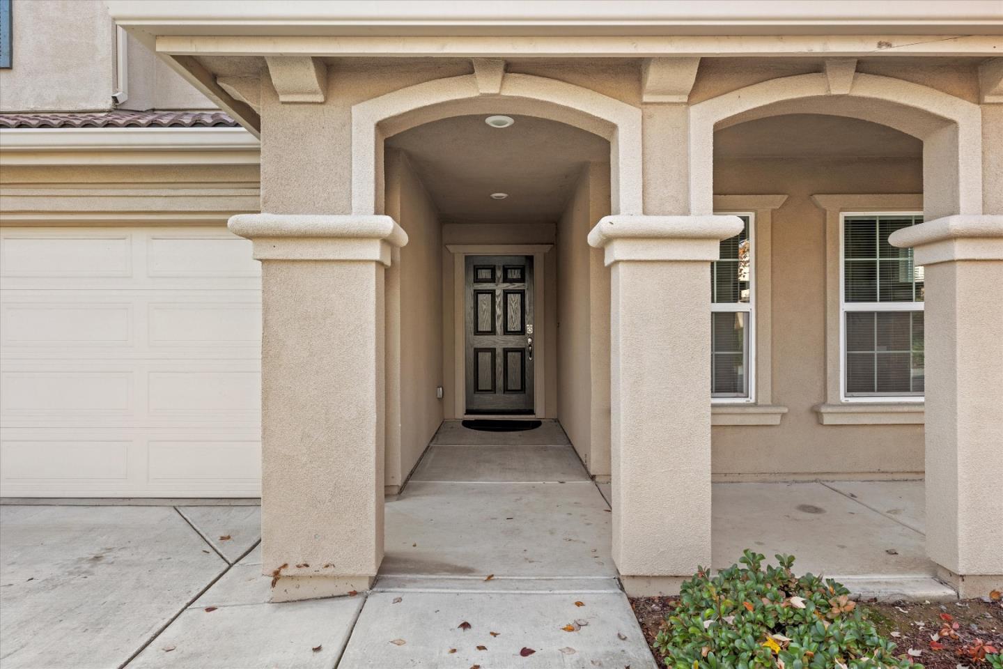 Detail Gallery Image 4 of 25 For 10000 Asilomar Ln, Elk Grove,  CA 95757 - 4 Beds | 2/1 Baths