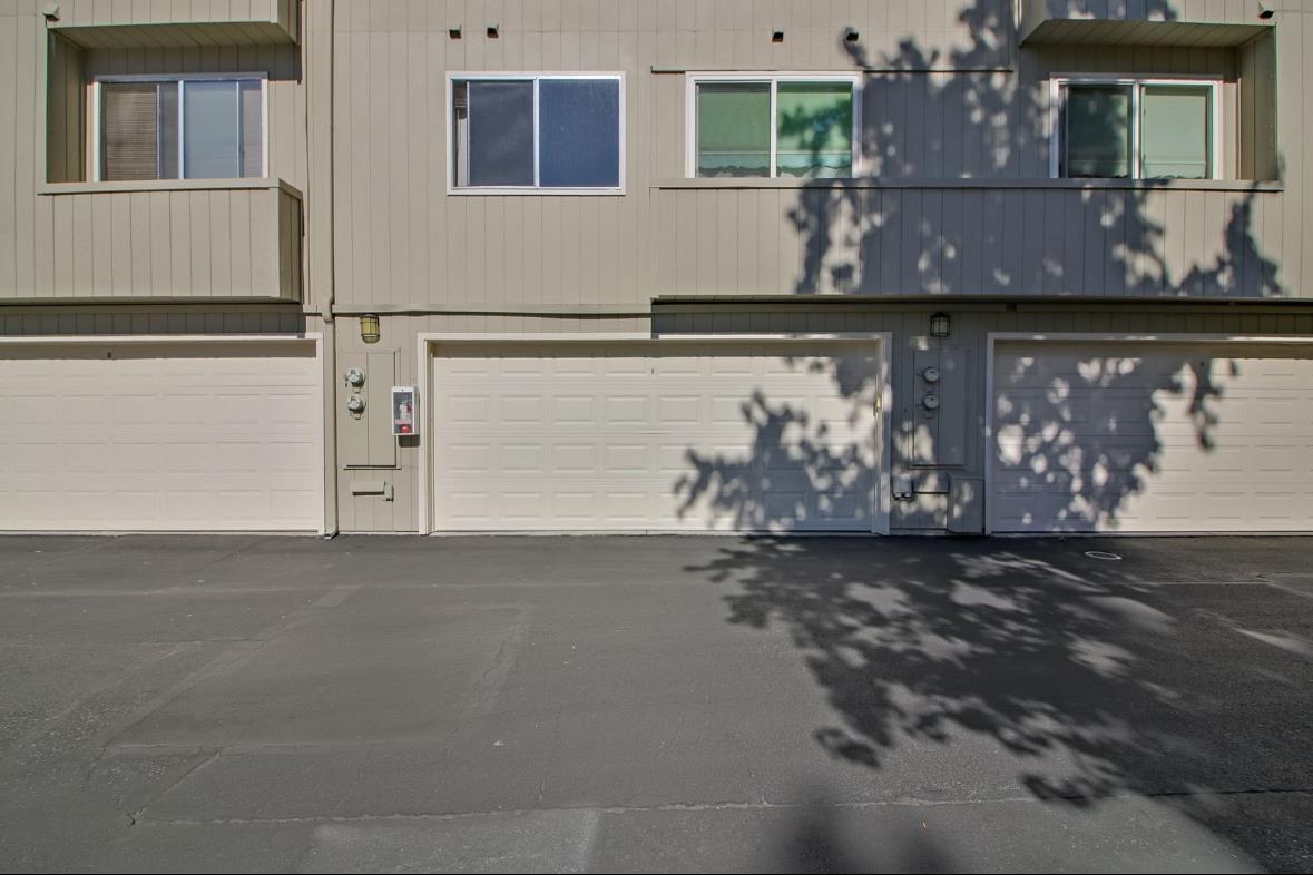 Detail Gallery Image 18 of 22 For 915 Apricot Ave #H,  Campbell,  CA 95008 - 2 Beds | 2 Baths