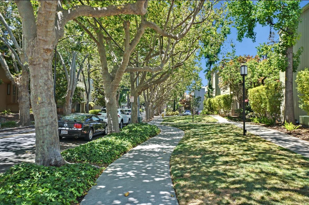 Detail Gallery Image 20 of 22 For 915 Apricot Ave #H,  Campbell,  CA 95008 - 2 Beds | 2 Baths