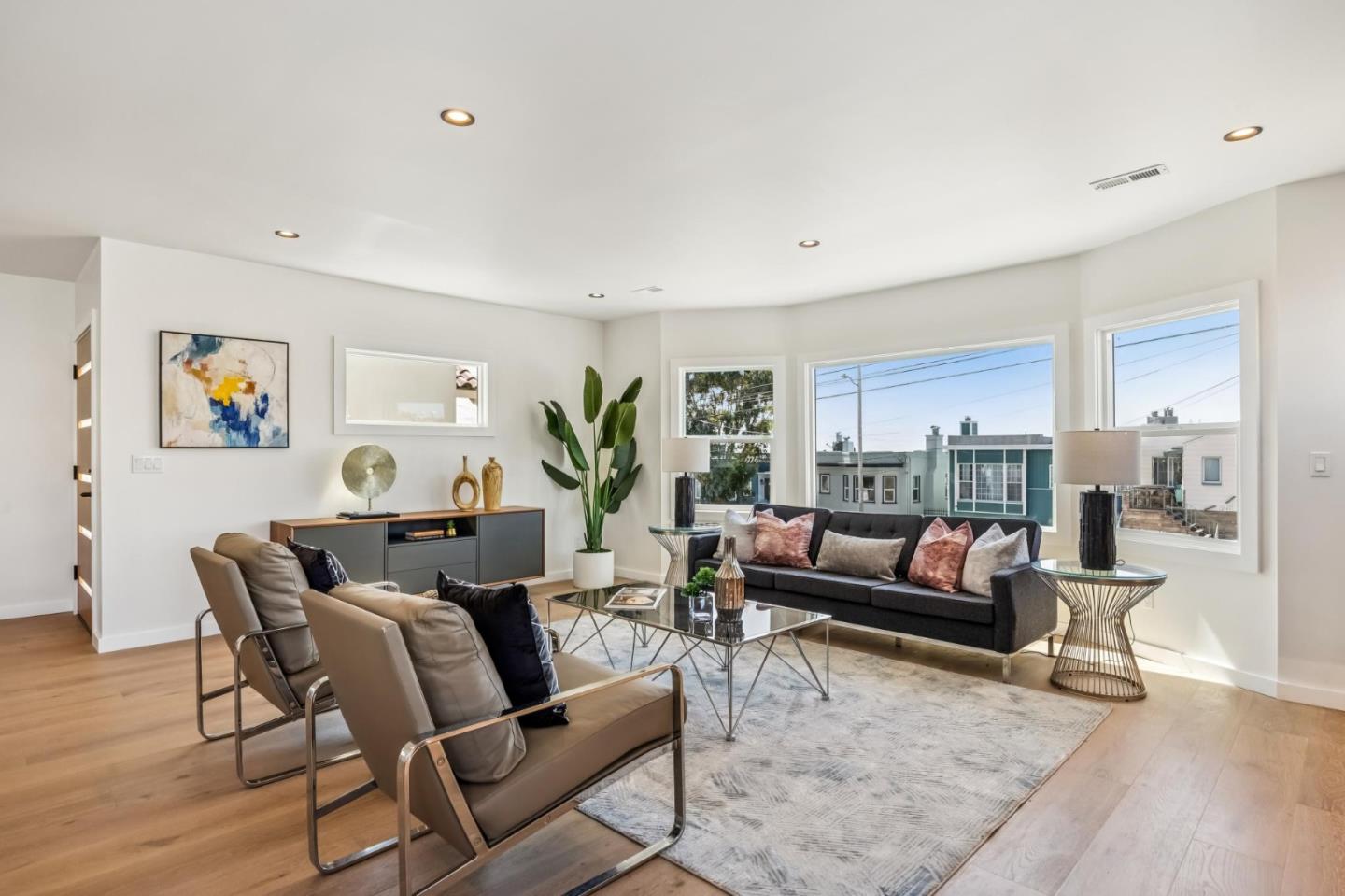 Detail Gallery Image 14 of 80 For 2300 29th Ave, San Francisco,  CA 94116 - 4 Beds | 4 Baths