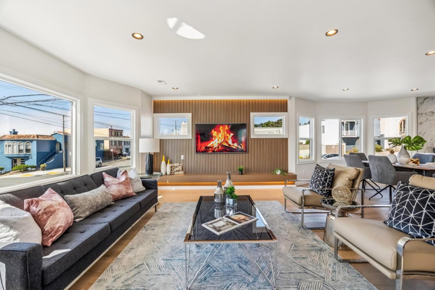 Detail Gallery Image 15 of 80 For 2300 29th Ave, San Francisco,  CA 94116 - 4 Beds | 4 Baths