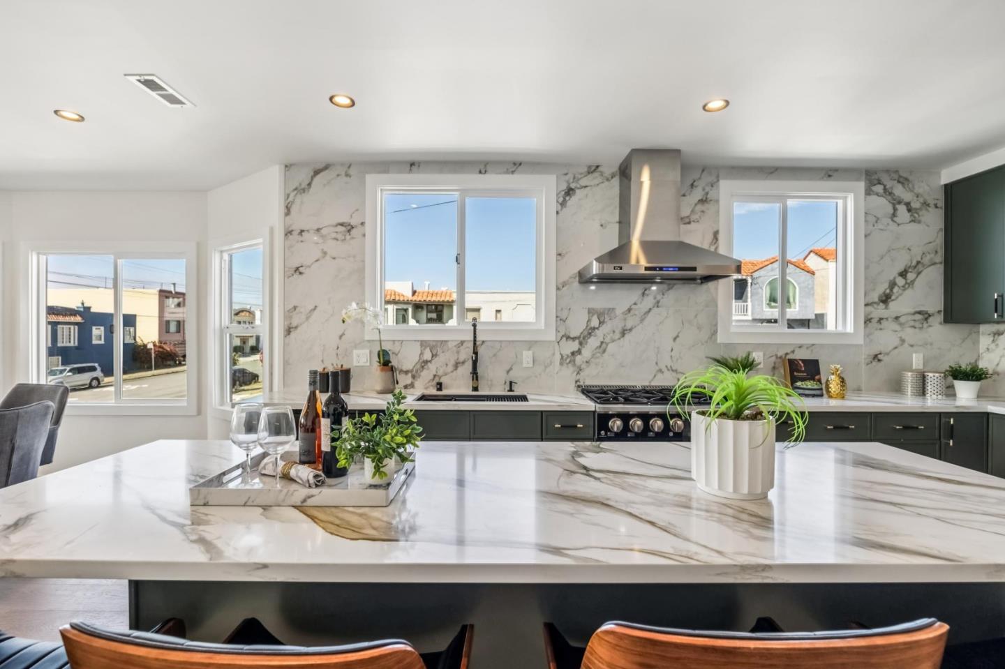 Detail Gallery Image 24 of 80 For 2300 29th Ave, San Francisco,  CA 94116 - 4 Beds | 4 Baths