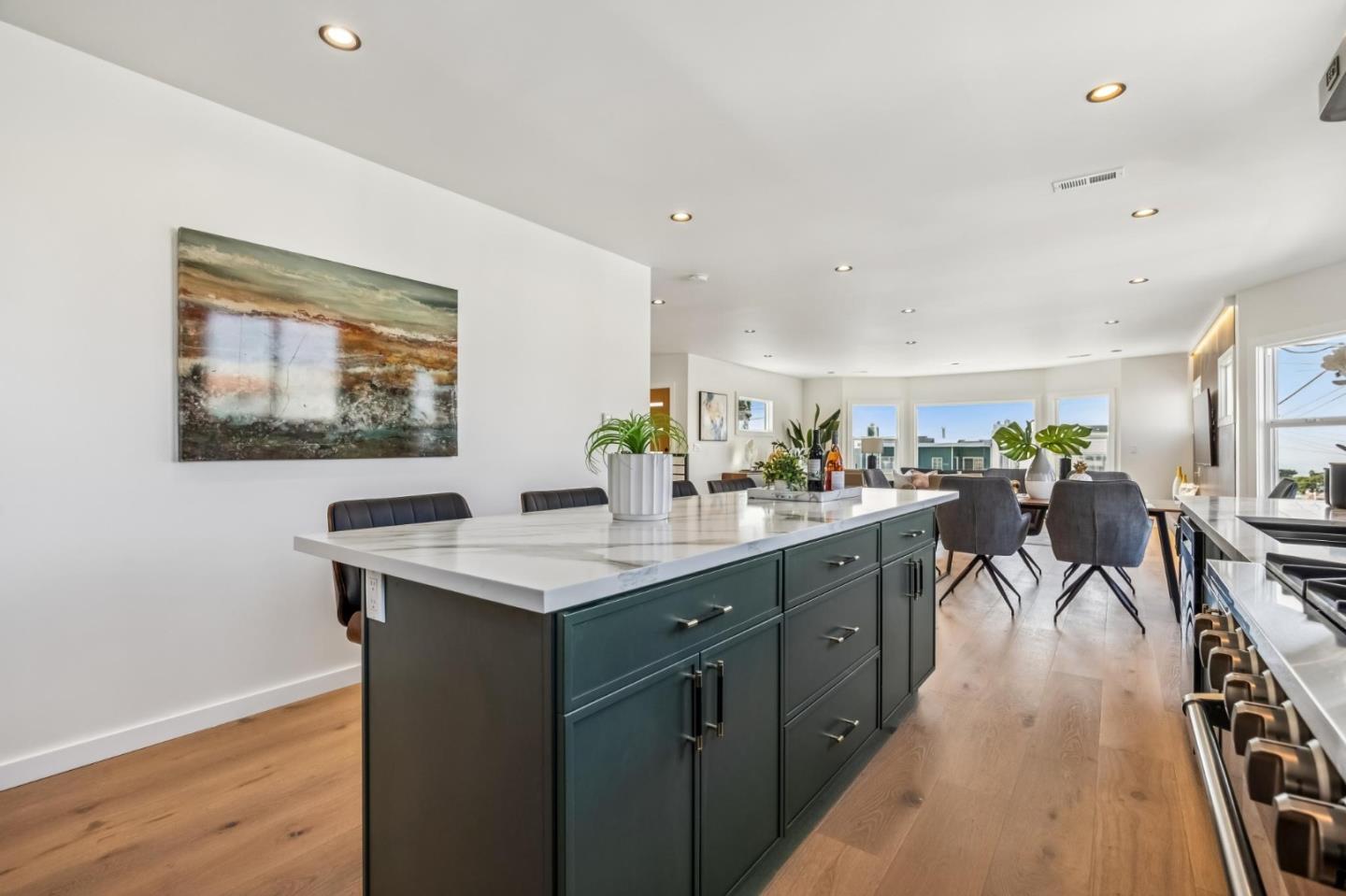 Detail Gallery Image 30 of 80 For 2300 29th Ave, San Francisco,  CA 94116 - 4 Beds | 4 Baths