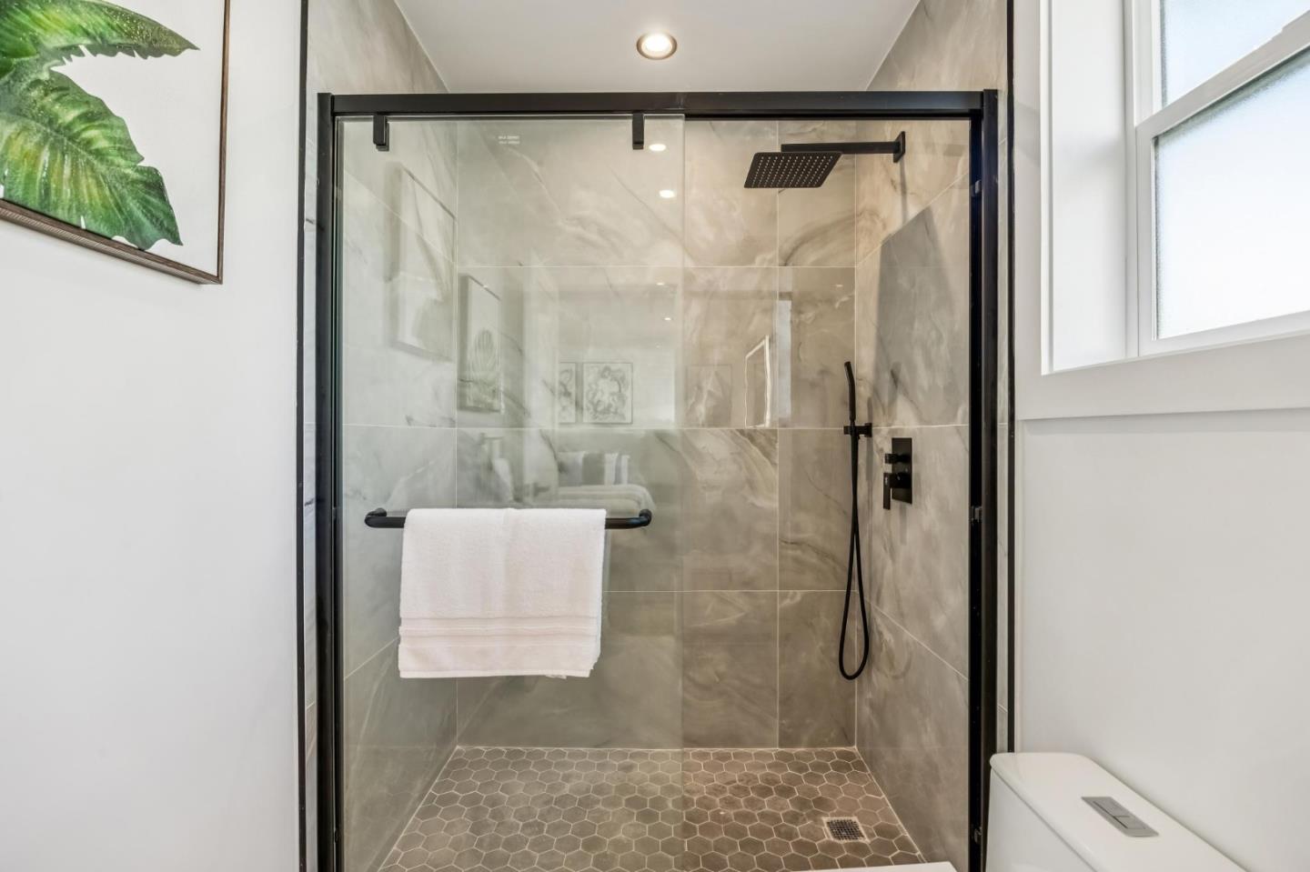 Detail Gallery Image 58 of 80 For 2300 29th Ave, San Francisco,  CA 94116 - 4 Beds | 4 Baths