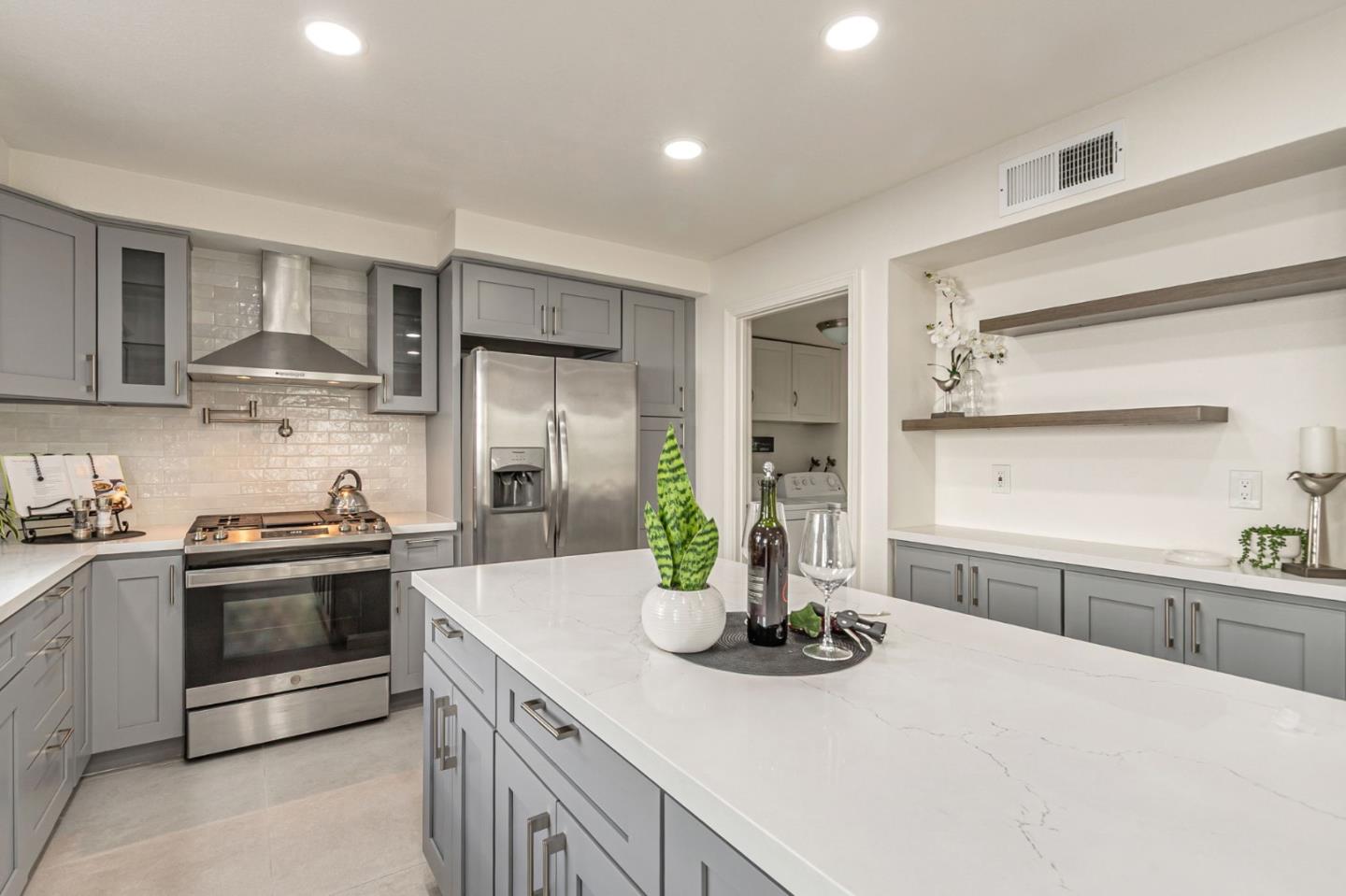 Detail Gallery Image 19 of 51 For 4216 Atlantic Ct, Santa Clara,  CA 95054 - 4 Beds | 2/1 Baths