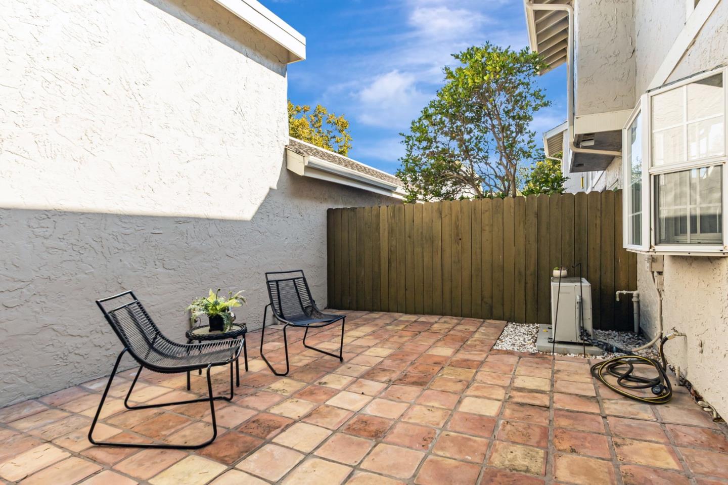 Detail Gallery Image 41 of 51 For 4216 Atlantic Ct, Santa Clara,  CA 95054 - 4 Beds | 2/1 Baths