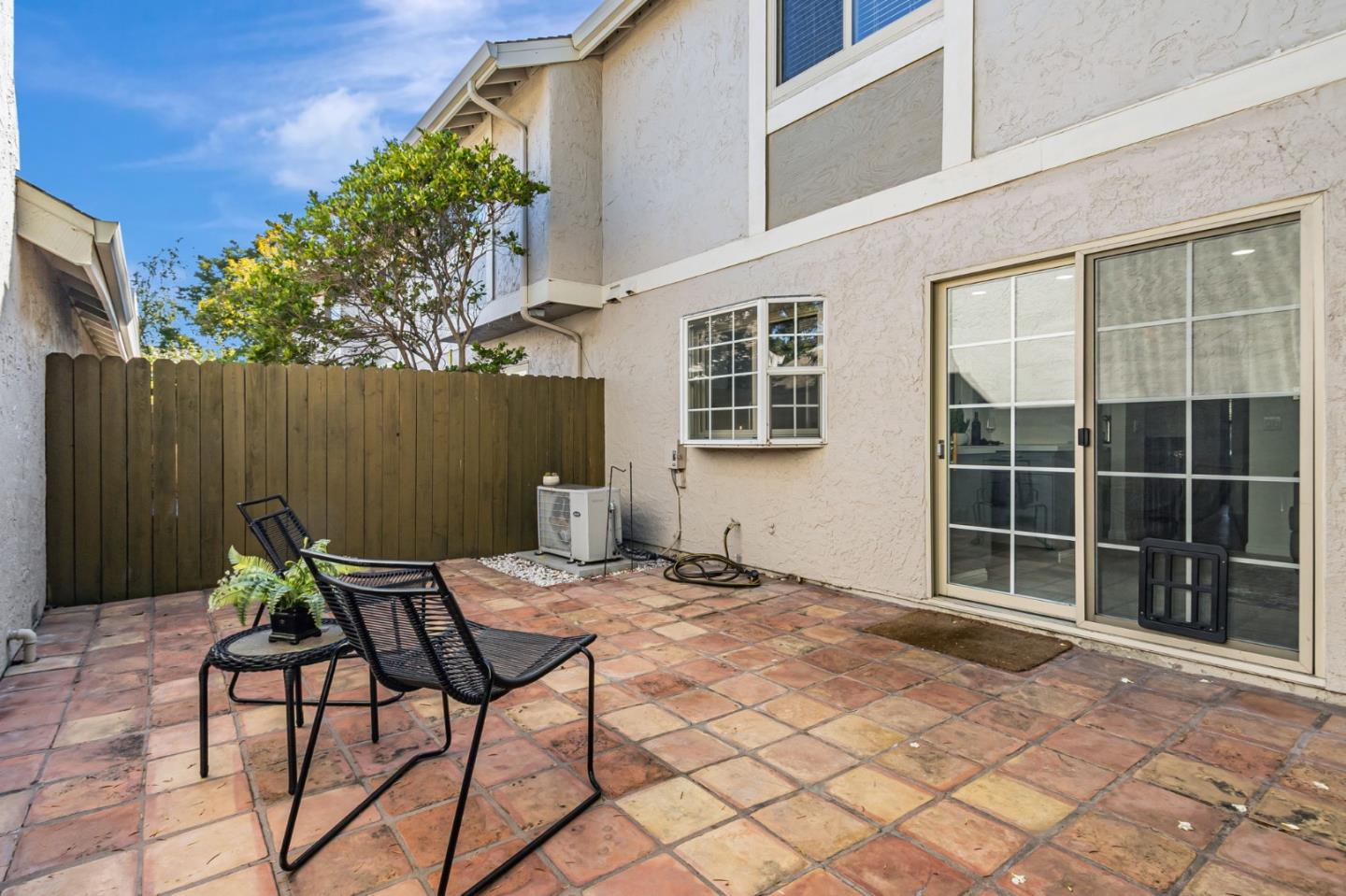 Detail Gallery Image 43 of 51 For 4216 Atlantic Ct, Santa Clara,  CA 95054 - 4 Beds | 2/1 Baths