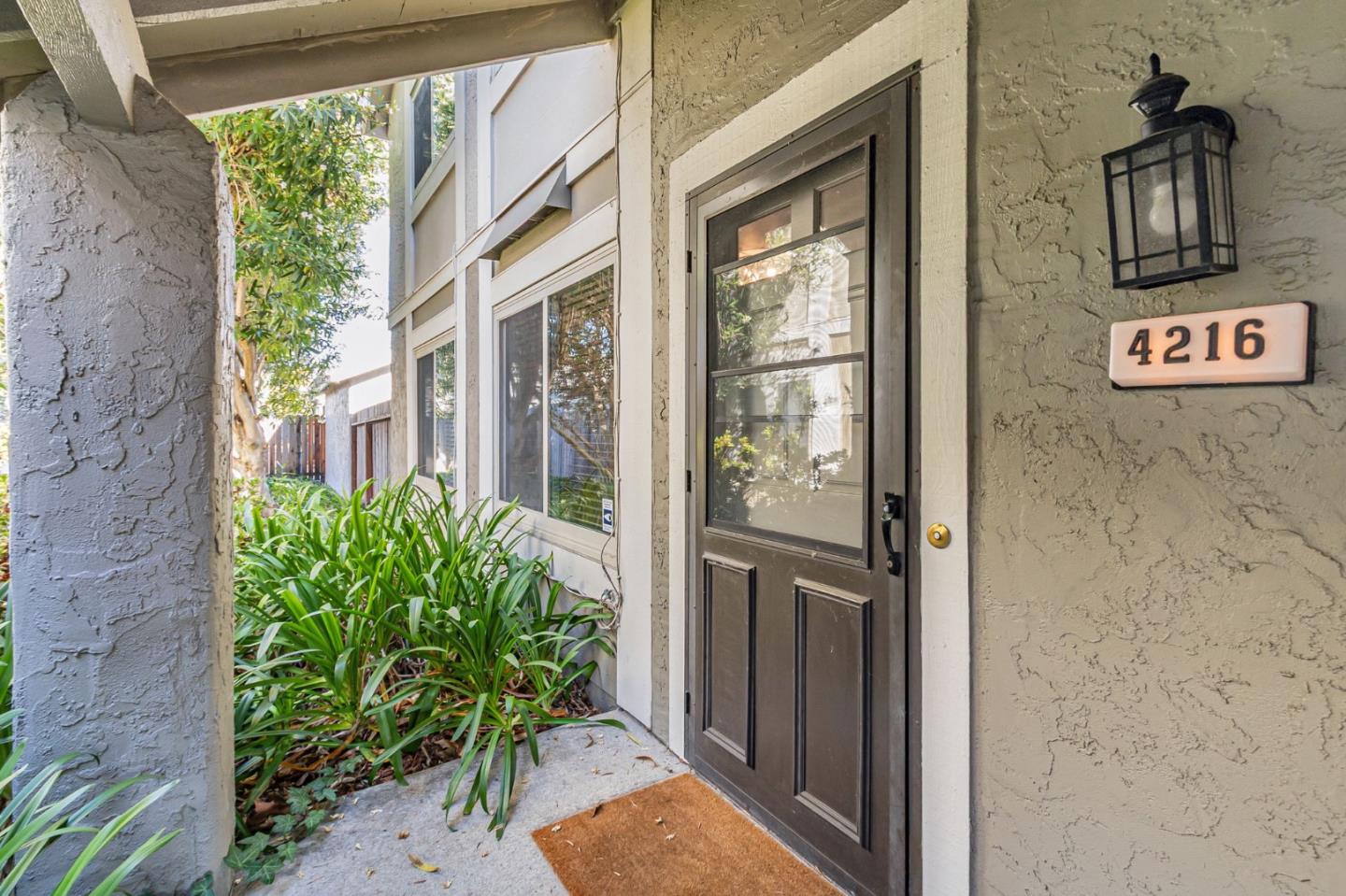Detail Gallery Image 6 of 51 For 4216 Atlantic Ct, Santa Clara,  CA 95054 - 4 Beds | 2/1 Baths