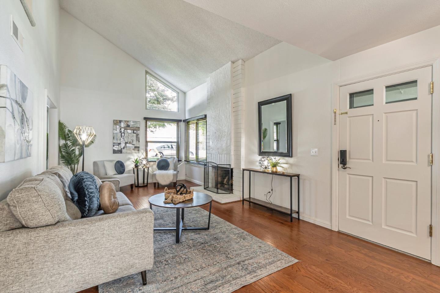 Detail Gallery Image 7 of 51 For 4216 Atlantic Ct, Santa Clara,  CA 95054 - 4 Beds | 2/1 Baths