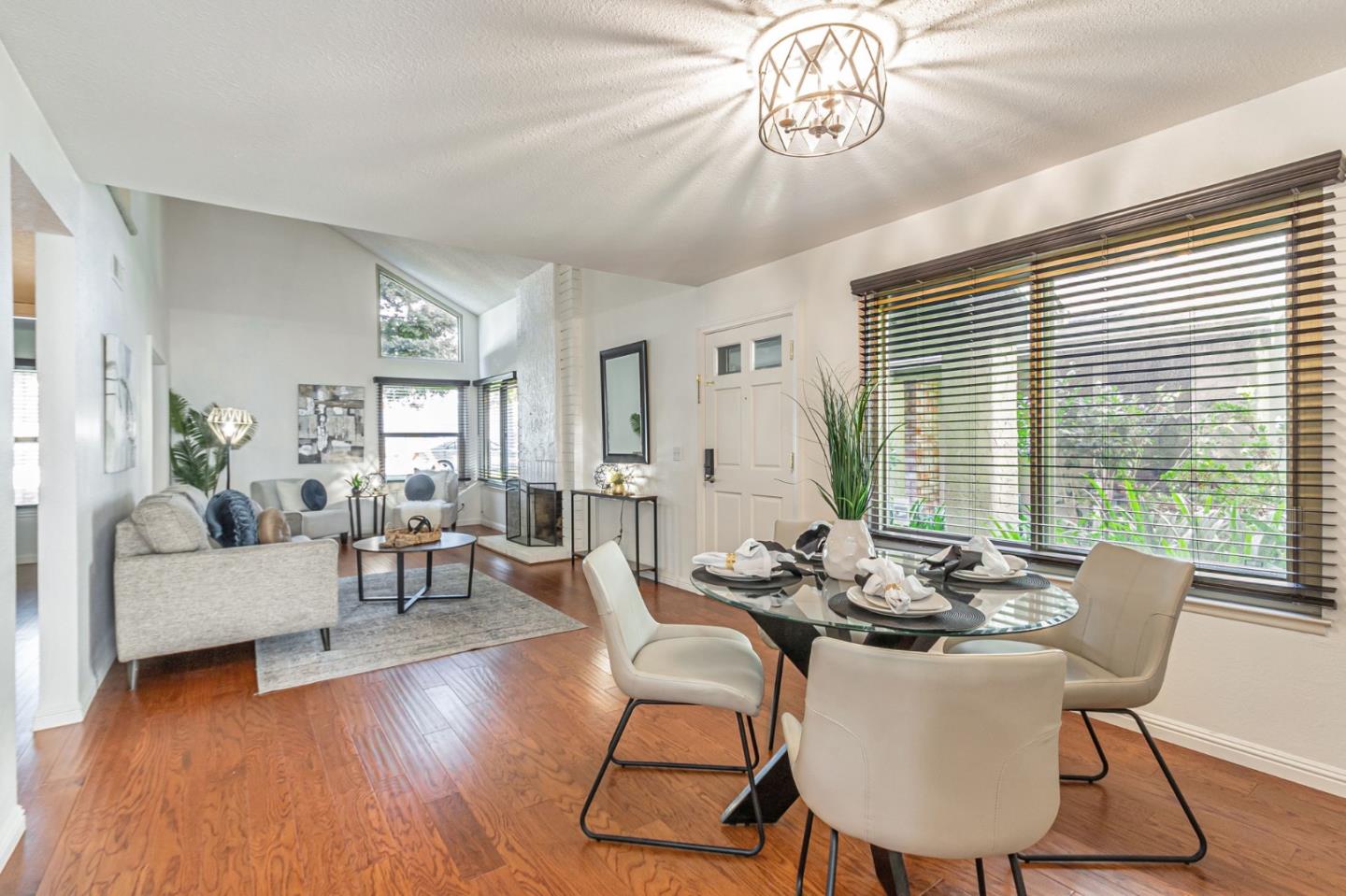Detail Gallery Image 9 of 51 For 4216 Atlantic Ct, Santa Clara,  CA 95054 - 4 Beds | 2/1 Baths
