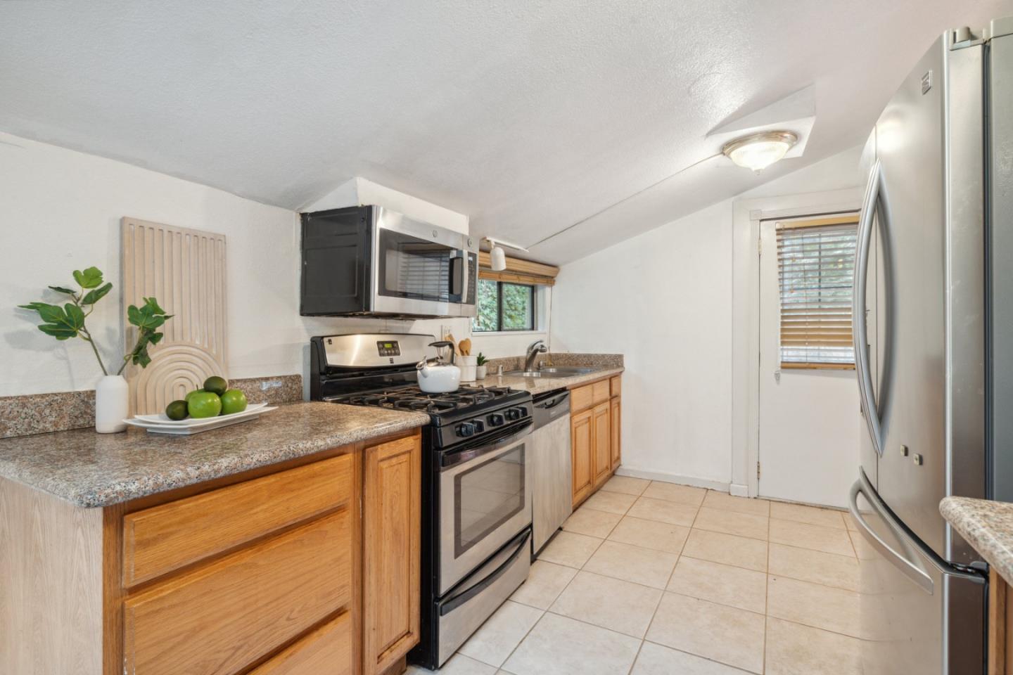 Detail Gallery Image 13 of 52 For 11349 Alameda Ave, Brookdale,  CA 95007 - 3 Beds | 1 Baths