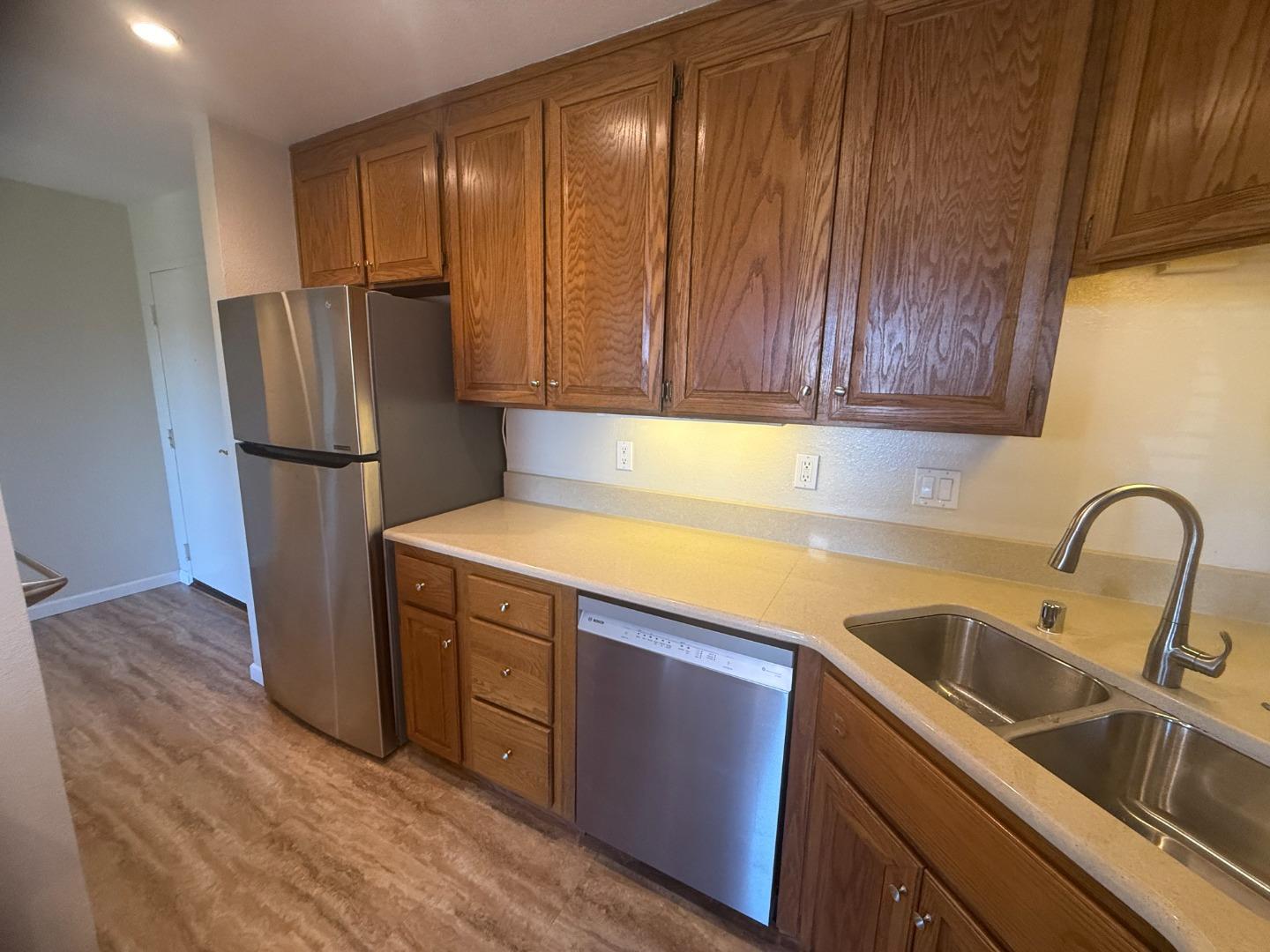 Detail Gallery Image 8 of 23 For 815 Sea Spray Ln #310,  Foster City,  CA 94404 - 2 Beds | 2 Baths