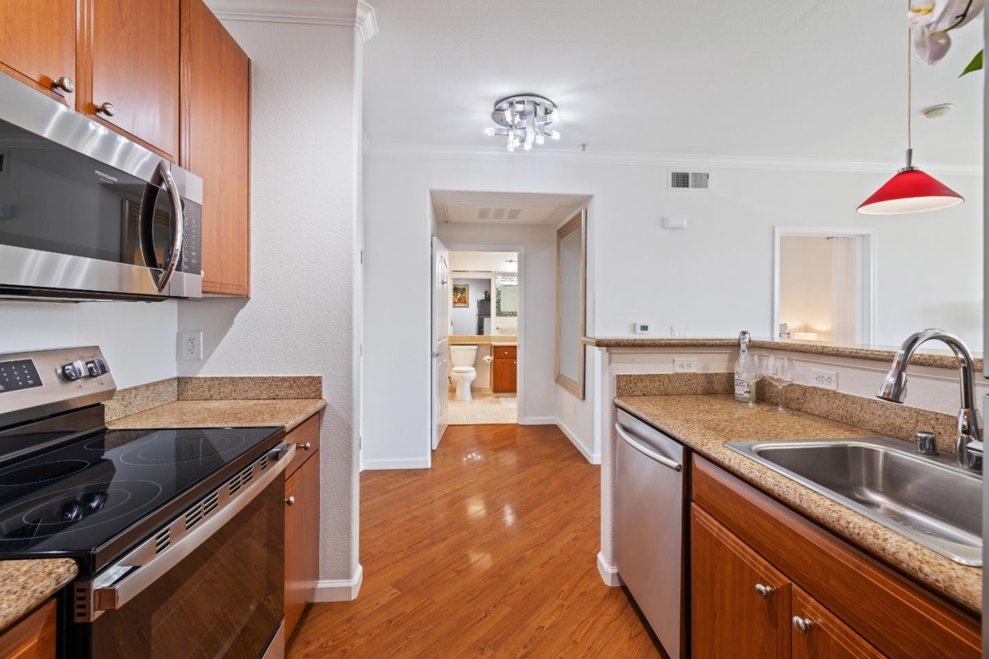 Detail Gallery Image 11 of 62 For 801 S Winchester Blvd #3206,  San Jose,  CA 95128 - 1 Beds | 1 Baths