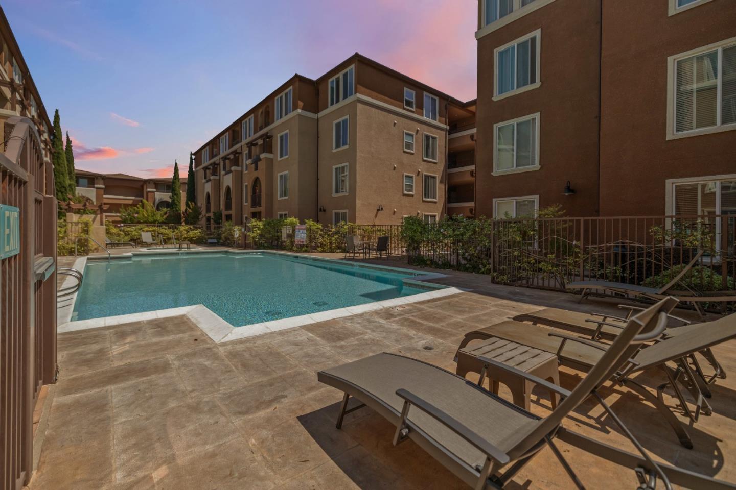 Detail Gallery Image 50 of 62 For 801 S Winchester Blvd #3206,  San Jose,  CA 95128 - 1 Beds | 1 Baths