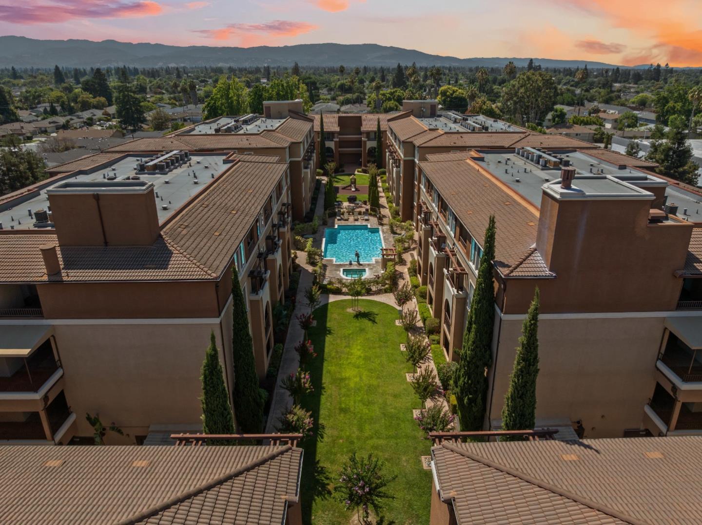 Detail Gallery Image 54 of 62 For 801 S Winchester Blvd #3206,  San Jose,  CA 95128 - 1 Beds | 1 Baths