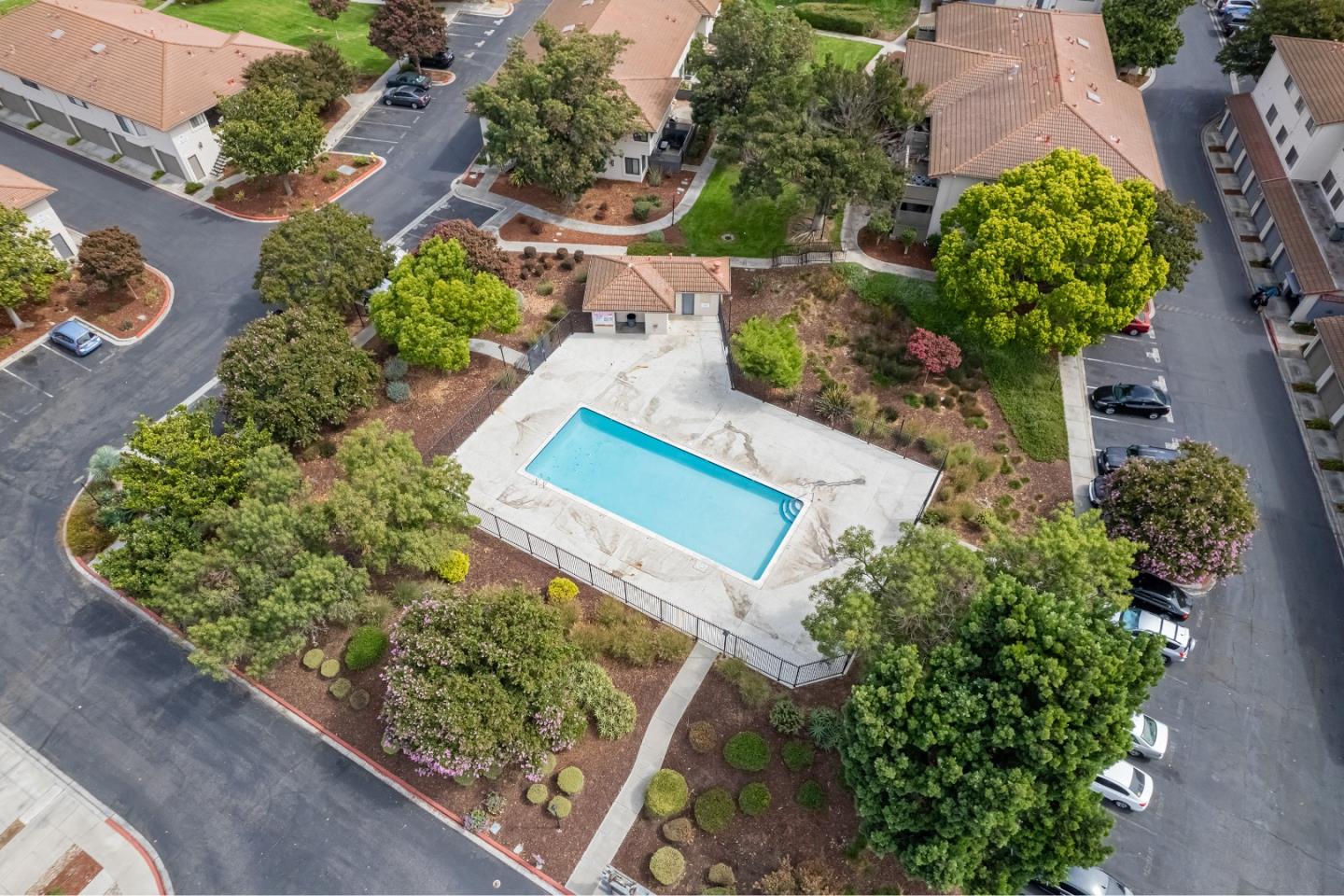 Detail Gallery Image 27 of 36 For 3225 Kenhill Dr, San Jose,  CA 95111 - 1 Beds | 1 Baths